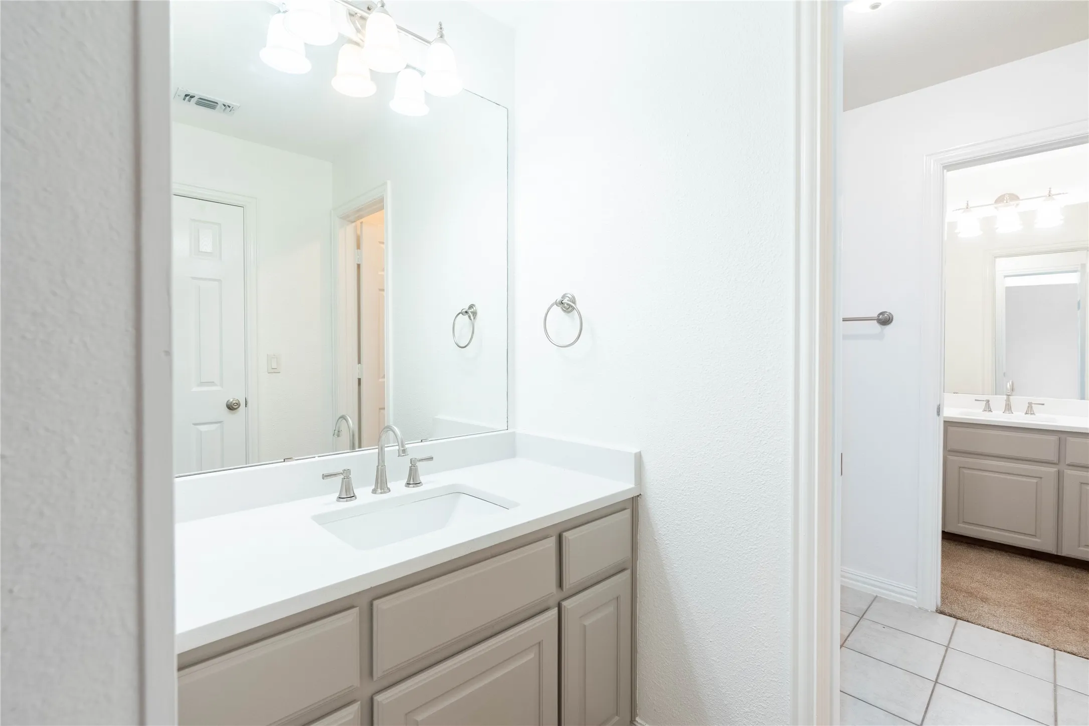 Single Family Residence For Rent in Denton County , 3731 Charter Drive, Frisco, Texas 75034, 4 Bedroom, 3 Bathroom, 2 Garage spaces, 3,301 Sqft, built in 1999, mls#21341663, Real Estate Agent in Frisco, Homes For Rent in Denton county, Homes For Rent in Frisco, Realtor in Frisco Texas, Real Estate Brokerage Independent Realty Texas, Luminita Cordes Realtor