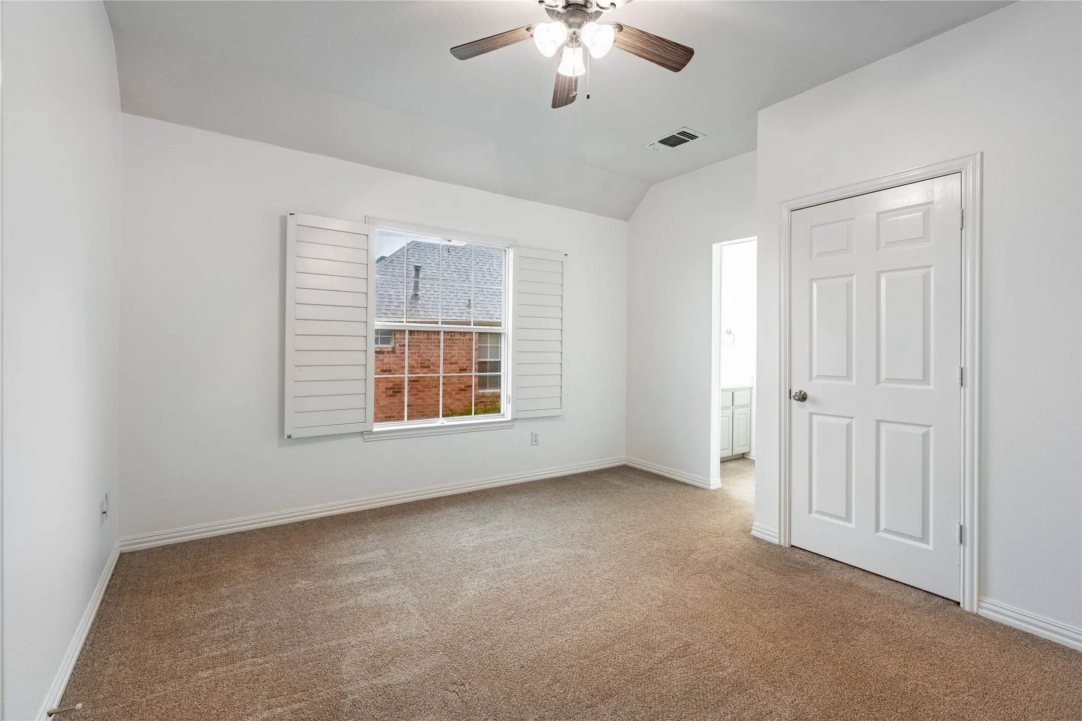 Single Family Residence For Rent in Denton County , 3731 Charter Drive, Frisco, Texas 75034, 4 Bedroom, 3 Bathroom, 2 Garage spaces, 3,301 Sqft, built in 1999, mls#21341663, Real Estate Agent in Frisco, Homes For Rent in Denton county, Homes For Rent in Frisco, Realtor in Frisco Texas, Real Estate Brokerage Independent Realty Texas, Luminita Cordes Realtor