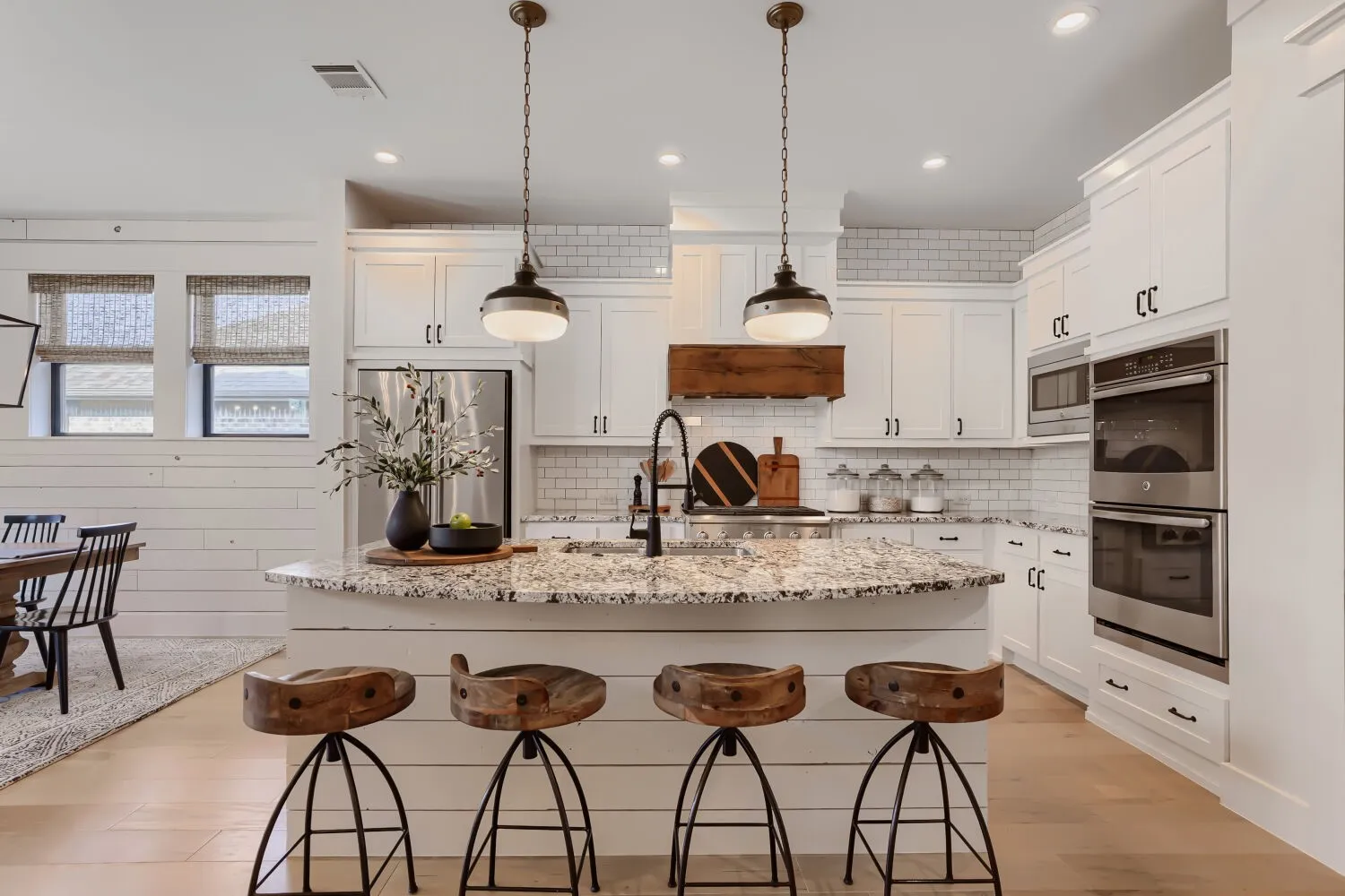 Single Family Residence For Sale in Collin County , 500 Lake Trail Lane, Prosper, Texas 75078, 5 Bedroom, 4 Bathroom, 2 Garage spaces, 3,412 Sqft, built in 2017, mls#21341592, Real Estate Agent in Prosper, Homes For Sale in Collin county, Homes For Sale in Prosper, Realtor in Prosper Texas, Real Estate Brokerage Independent Realty Texas, Luminita Cordes Realtor