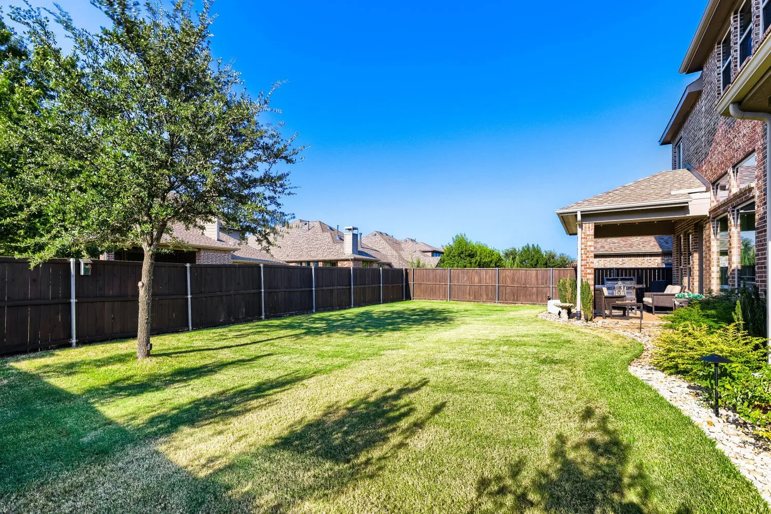 Single Family Residence For Sale in Collin County , 500 Lake Trail Lane, Prosper, Texas 75078, 5 Bedroom, 4 Bathroom, 2 Garage spaces, 3,412 Sqft, built in 2017, mls#21341592, Real Estate Agent in Prosper, Homes For Sale in Collin county, Homes For Sale in Prosper, Realtor in Prosper Texas, Real Estate Brokerage Independent Realty Texas, Luminita Cordes Realtor