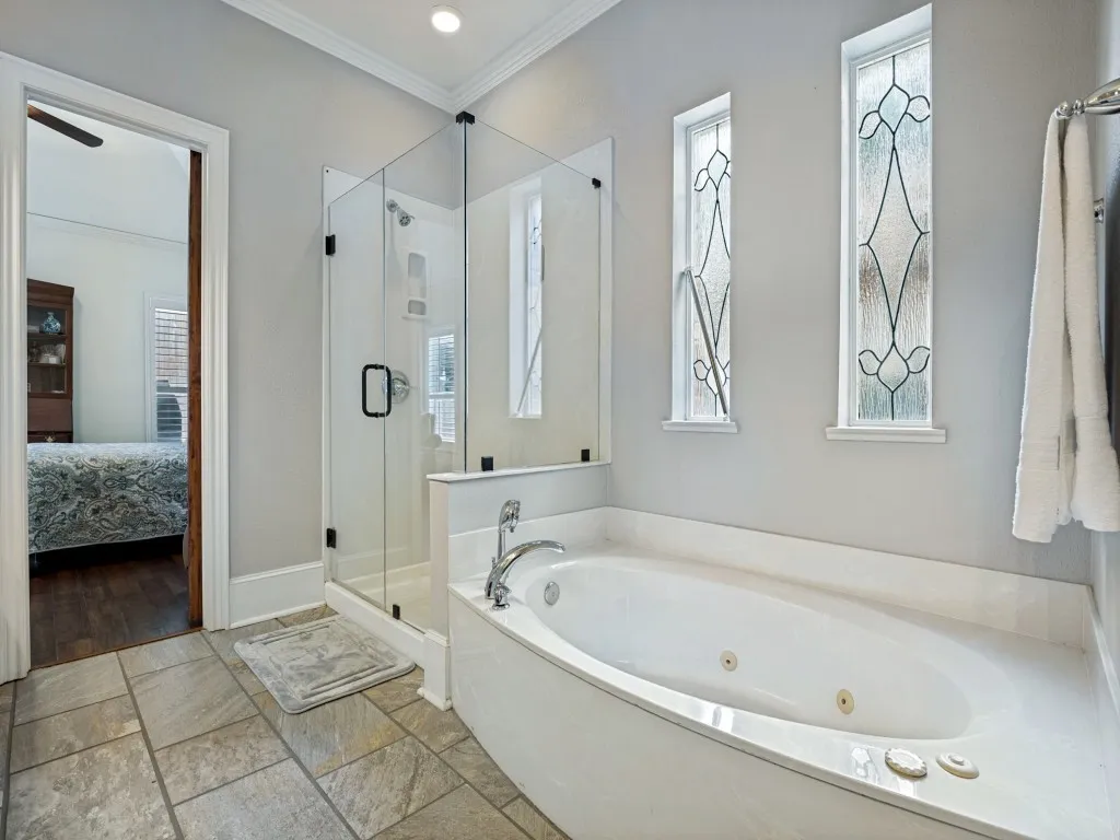 Single Family Residence For Sale in Tarrant County , 2326 Ox Bow Court, Arlington, Texas 76006, 4 Bedroom, 3 Bathroom, 2 Garage spaces, 2,825 Sqft, built in 1989, mls#21341556, Real Estate Agent in Arlington, Homes For Sale in Tarrant county, Homes For Sale in Arlington, Realtor in Arlington Texas, Real Estate Brokerage Independent Realty Texas, Luminita Cordes Realtor