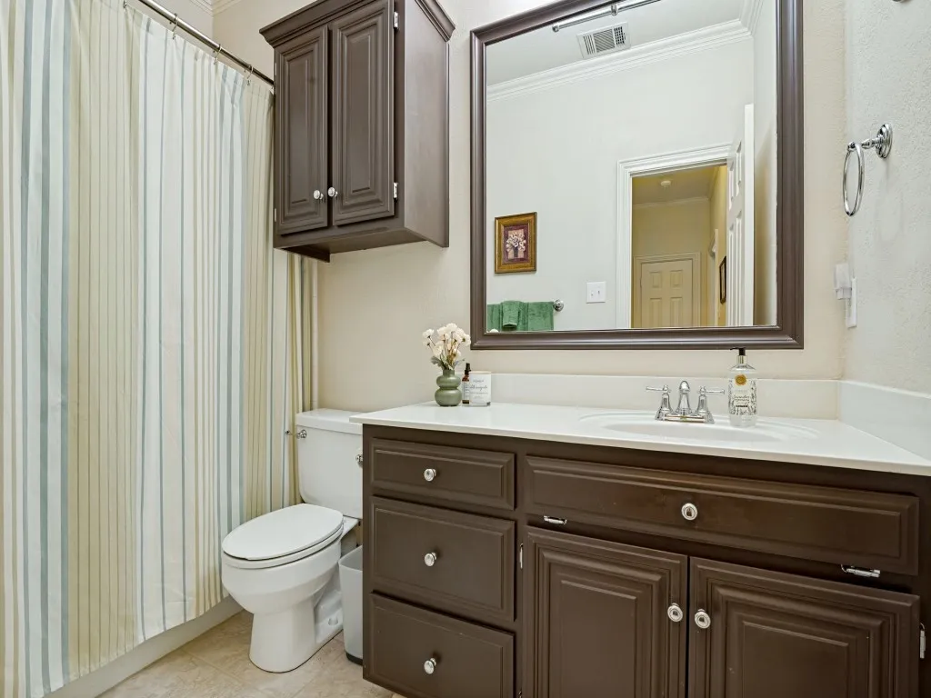Single Family Residence For Sale in Tarrant County , 2326 Ox Bow Court, Arlington, Texas 76006, 4 Bedroom, 3 Bathroom, 2 Garage spaces, 2,825 Sqft, built in 1989, mls#21341556, Real Estate Agent in Arlington, Homes For Sale in Tarrant county, Homes For Sale in Arlington, Realtor in Arlington Texas, Real Estate Brokerage Independent Realty Texas, Luminita Cordes Realtor
