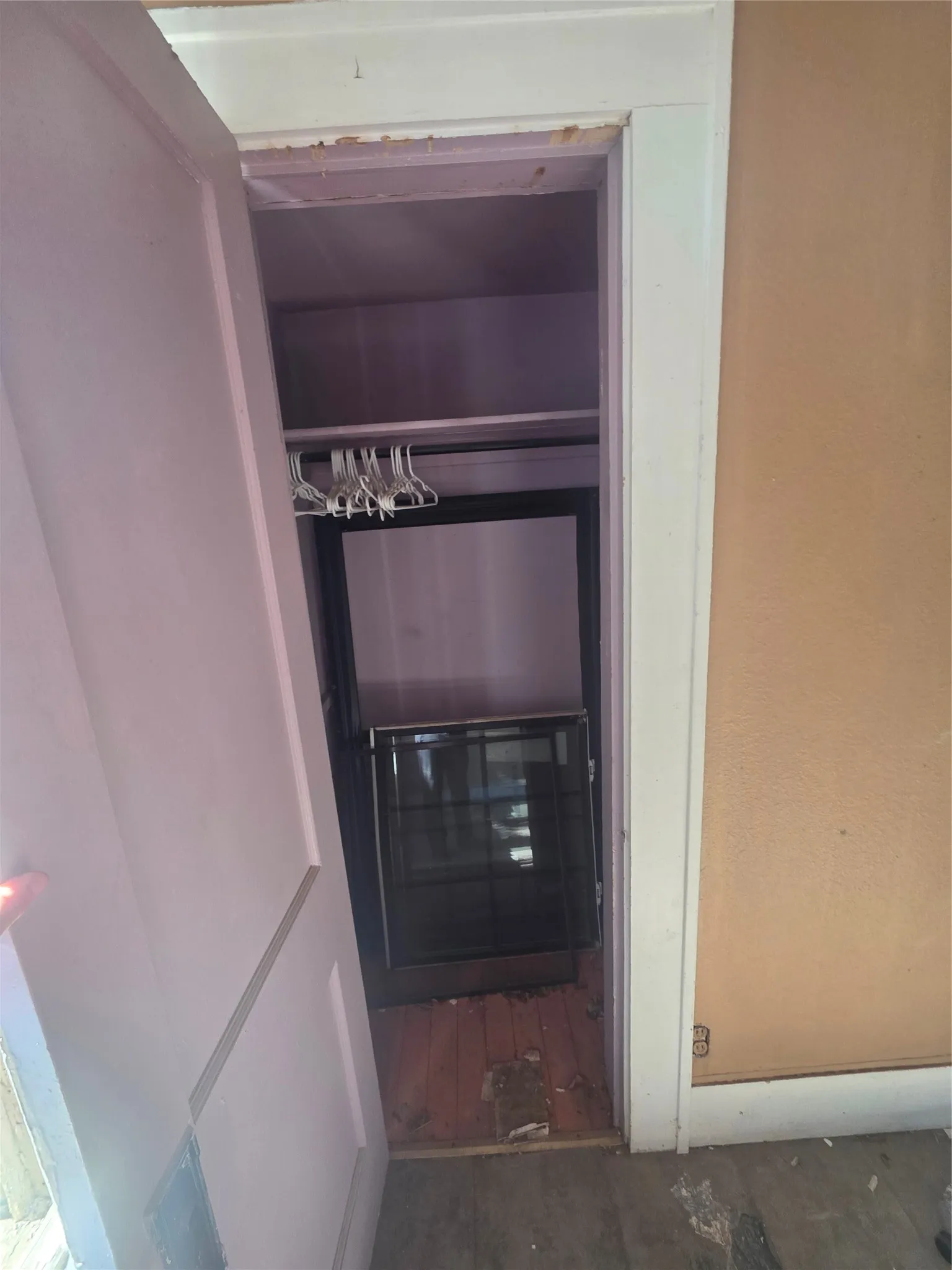 Single Family Residence For Sale in Stephens County , 1100 E Walker Street, Breckenridge, Texas 76424, 2 Bedroom, 1 Bathroom, Garage spaces, 1,035 Sqft, built in 0, mls#21339117, Real Estate Agent in Breckenridge, Homes For Sale in Stephens county, Homes For Sale in Breckenridge, Realtor in Breckenridge Texas, Real Estate Brokerage Independent Realty Texas, Luminita Cordes Realtor