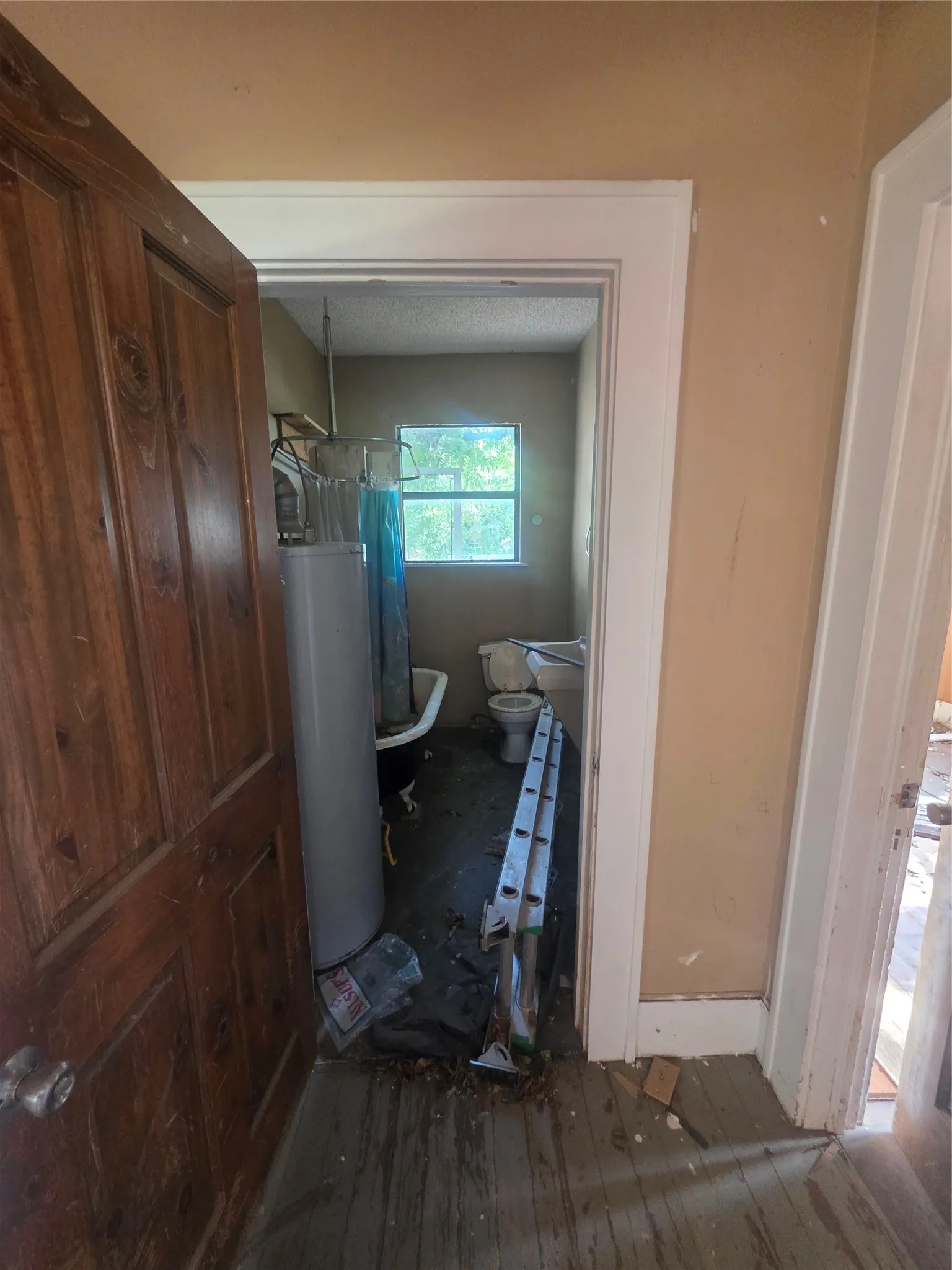 Single Family Residence For Sale in Stephens County , 1100 E Walker Street, Breckenridge, Texas 76424, 2 Bedroom, 1 Bathroom, Garage spaces, 1,035 Sqft, built in 0, mls#21339117, Real Estate Agent in Breckenridge, Homes For Sale in Stephens county, Homes For Sale in Breckenridge, Realtor in Breckenridge Texas, Real Estate Brokerage Independent Realty Texas, Luminita Cordes Realtor