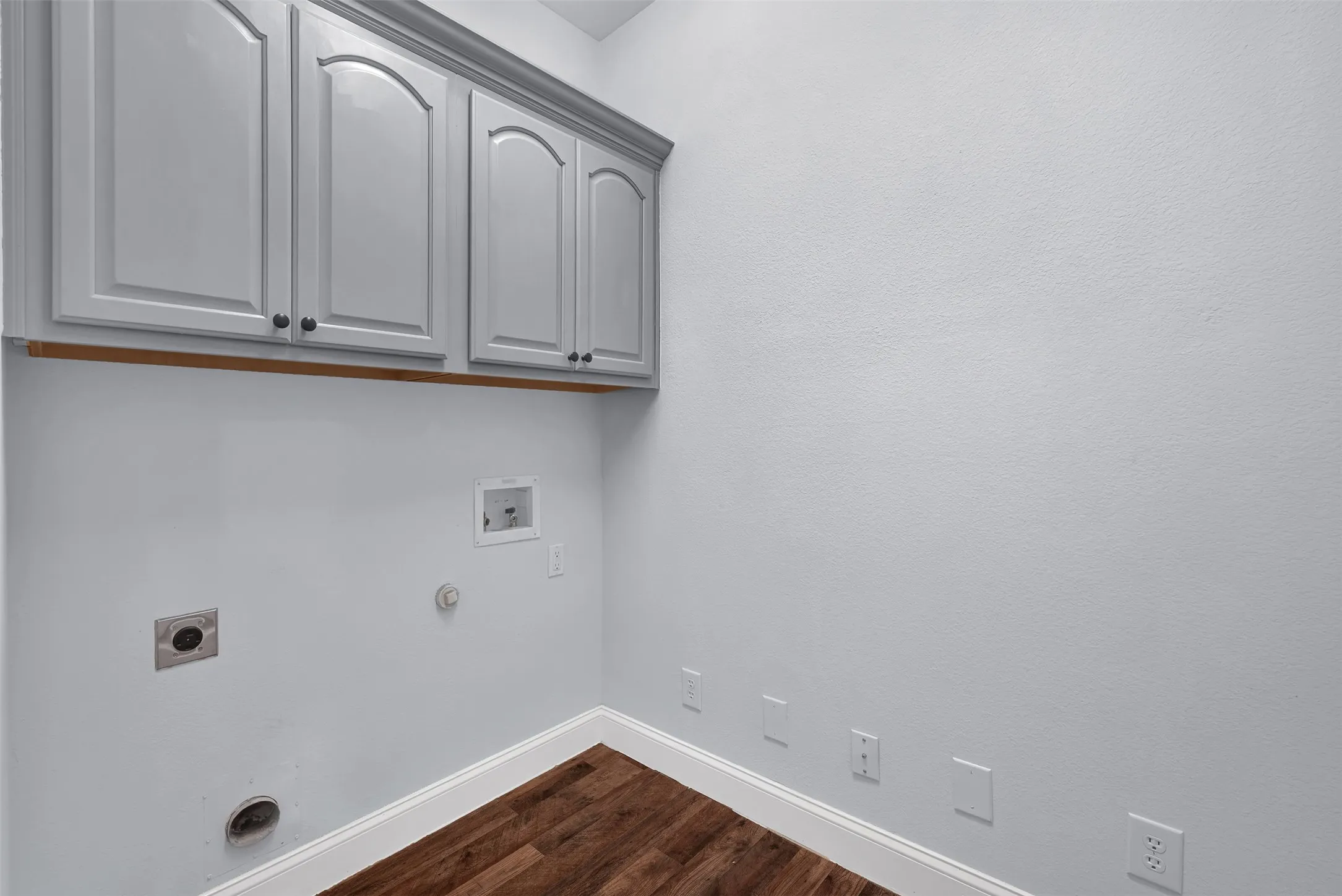 Single Family Residence For Sale in Collin County , 10925 Prescott Drive, Frisco, Texas 75033, 4 Bedroom, 3 Bathroom, 2 Garage spaces, 2,209 Sqft, built in 2004, mls#21311518, Real Estate Agent in Frisco, Homes For Sale in Collin county, Homes For Sale in Frisco, Realtor in Frisco Texas, Real Estate Brokerage Independent Realty Texas, Luminita Cordes Realtor