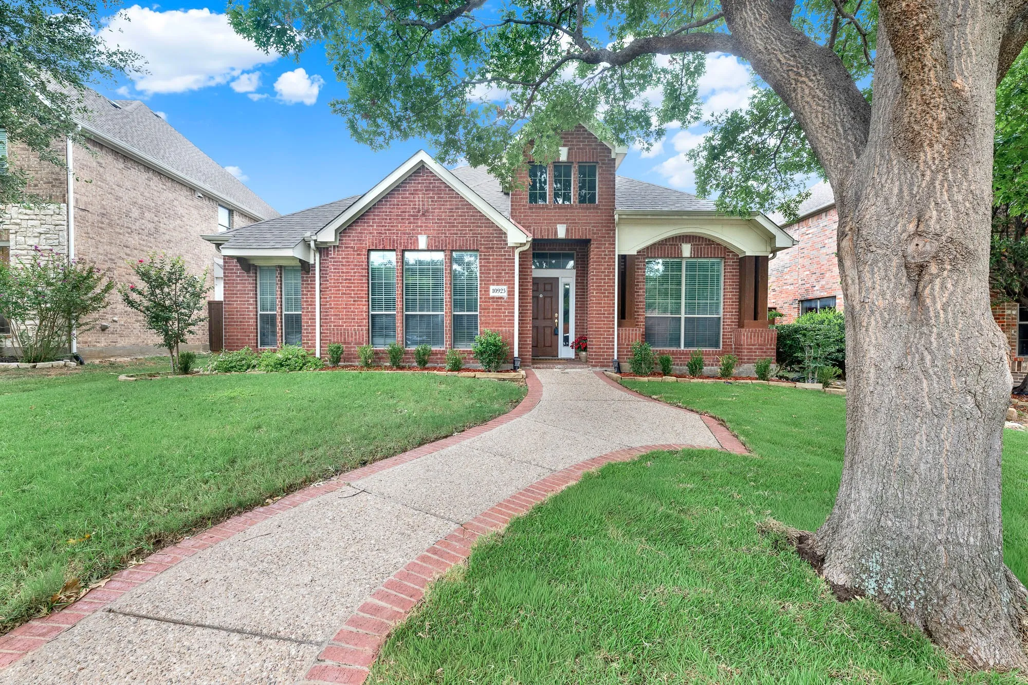 Single Family Residence For Sale in Collin County , 10925 Prescott Drive, Frisco, Texas 75033, 4 Bedroom, 3 Bathroom, 2 Garage spaces, 2,209 Sqft, built in 2004, mls#21311518, Real Estate Agent in Frisco, Homes For Sale in Collin county, Homes For Sale in Frisco, Realtor in Frisco Texas, Real Estate Brokerage Independent Realty Texas, Luminita Cordes Realtor