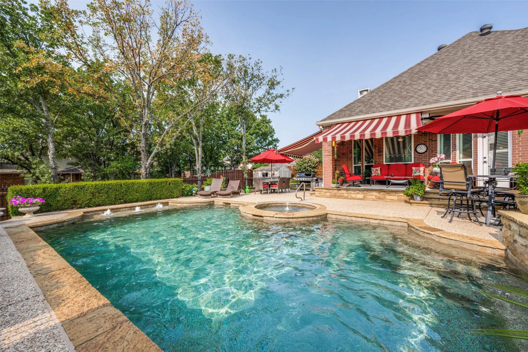Single Family Residence For Sale in Denton County , 2300 High Pointe Drive, Corinth, Texas 76210, 4 Bedroom, 5 Bathroom, 3 Garage spaces, 3,434 Sqft, built in 2000, Price $695,000, mls#21341586, Real Estate Agent in Corinth, Homes For Sale in Denton county, Homes For Sale in Corinth, Realtor in Corinth Texas, Real Estate Brokerage Independent Realty Texas, Luminita Cordes Realtor