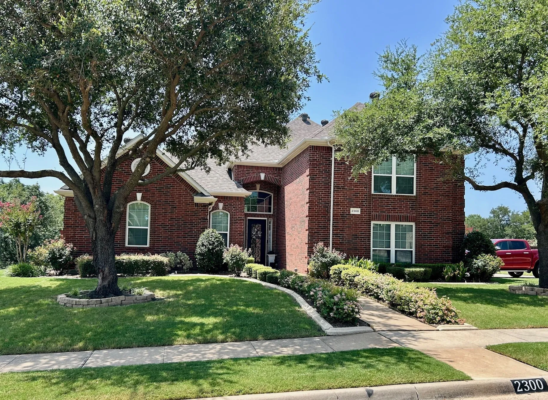 Single Family Residence For Sale in Denton County , 2300 High Pointe Drive, Corinth, Texas 76210, 4 Bedroom, 5 Bathroom, 3 Garage spaces, 3,434 Sqft, built in 2000, Price $695,000, mls#21341586, Real Estate Agent in Corinth, Homes For Sale in Denton county, Homes For Sale in Corinth, Realtor in Corinth Texas, Real Estate Brokerage Independent Realty Texas, Luminita Cordes Realtor