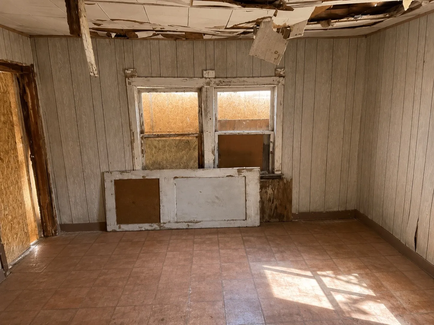 Single Family Residence For Sale in Wichita County , 1204 N 8th Street, Wichita Falls, Texas 76306, 2 Bedroom, 1 Bathroom, Garage spaces, 920 Sqft, built in 1920, mls#21340475, Real Estate Agent in Wichita Falls, Homes For Sale in Wichita county, Homes For Sale in Wichita Falls, Realtor in Wichita Falls Texas, Real Estate Brokerage Independent Realty Texas, Luminita Cordes Realtor