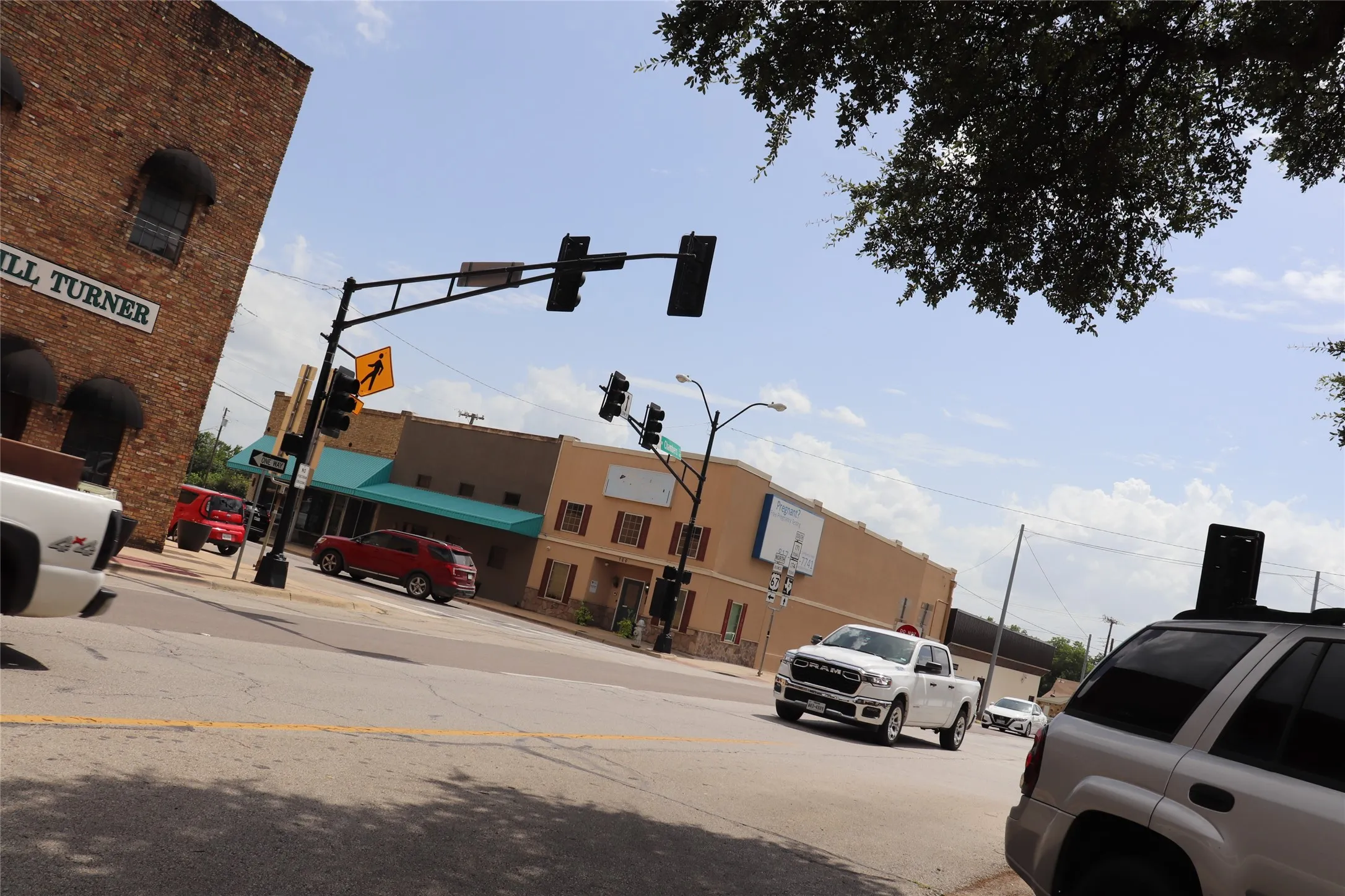 Corners on Chambers and S. Main