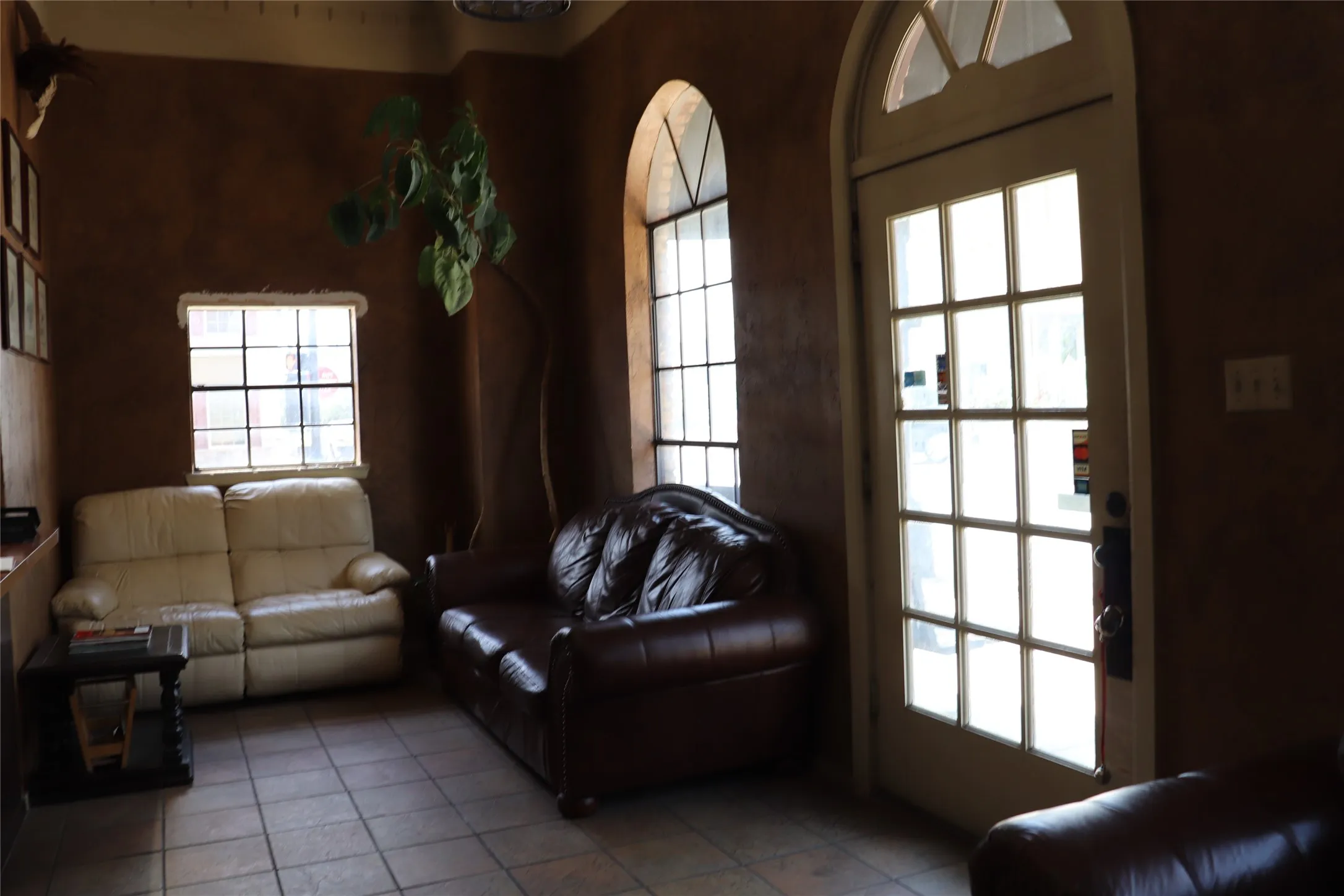 Office For Sale in Johnson County , 2 E Chambers Street, Cleburne, Texas 76031, 0, 0, Garage spaces, 0 Sqft, built in 1906, Price $399,000, mls#21335261, Real Estate Agent in Cleburne, Homes For Sale in Johnson county, Homes For Sale in Cleburne, Realtor in Cleburne Texas, Real Estate Brokerage Independent Realty Texas, Luminita Cordes Realtor