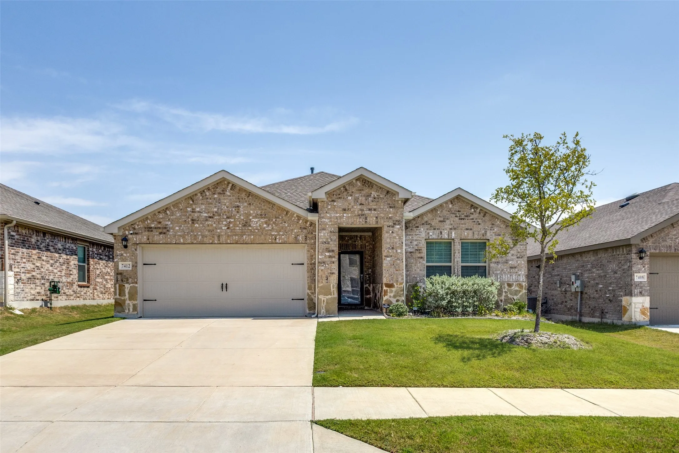 Single Family Residence For Sale in Collin County , 7412 Raynor Place, Mc Kinney, Texas 75071, 4 Bedrooms, 2 Bathrooms, 2 Garage spaces, 1,653 Sqft, built in 2023, Price $315,750, mls#21341671, Real Estate Agent in Mc Kinney, Homes For Sale in Collin county, Homes For Sale in Mc Kinney, Realtor in Mc Kinney Texas, Real Estate Brokerage Independent Realty Texas, Luminita Cordes Realtor