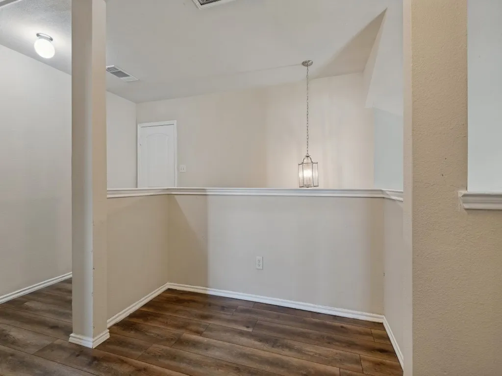 Single Family Residence For Rent in Kaufman County , 2005 Brackettville, Forney, Texas 75126, 4 Bedroom, 3 Bathroom, 2 Garage spaces, 2,520 Sqft, built in 2014, mls#21341682, Real Estate Agent in Forney, Homes For Rent in Kaufman county, Homes For Rent in Forney, Realtor in Forney Texas, Real Estate Brokerage Independent Realty Texas, Luminita Cordes Realtor