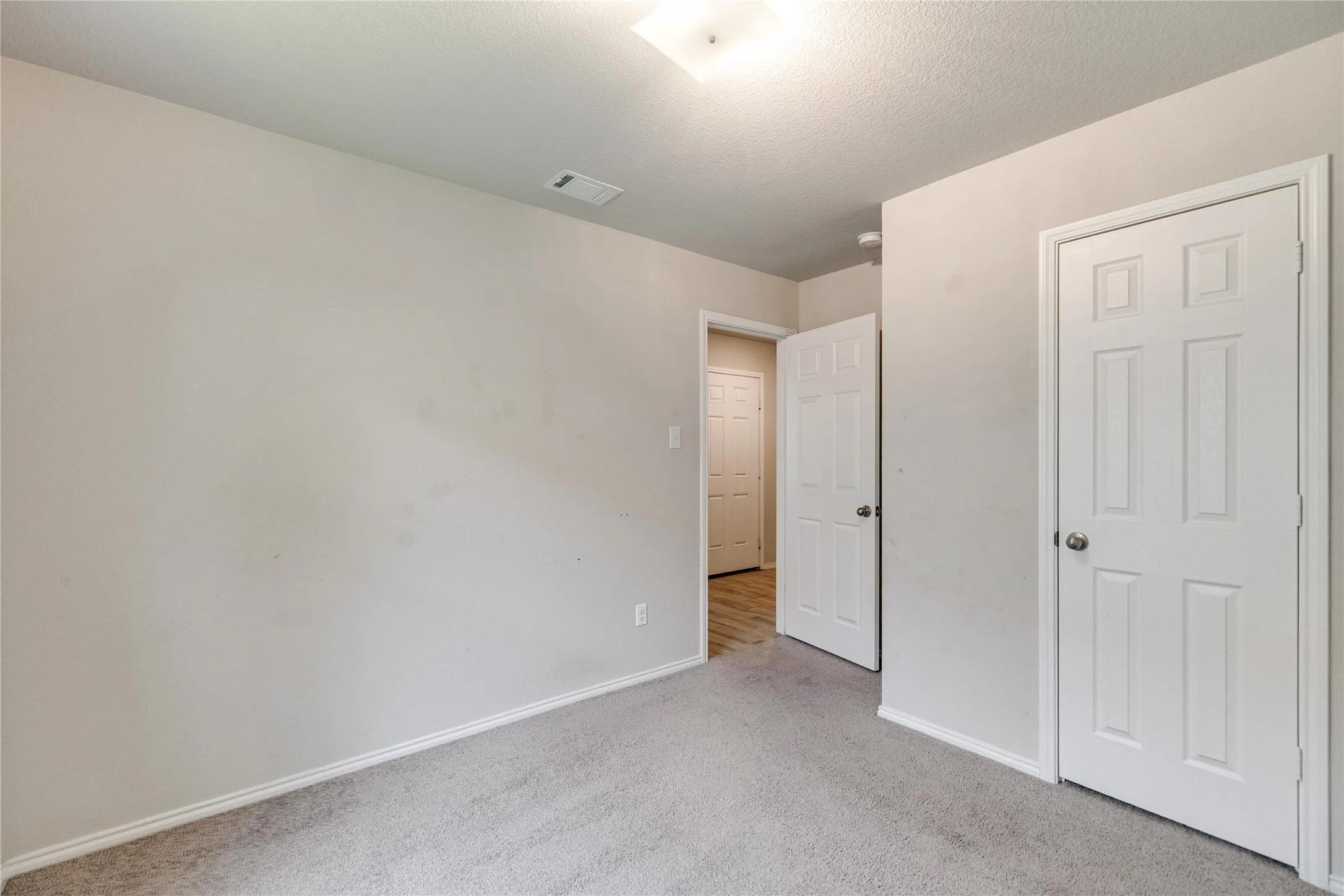 Single Family Residence For Sale in Kaufman County , 115 Rock Creek, Terrell, Texas 75160, 3 Bedroom, 2 Bathroom, 2 Garage spaces, 1,305 Sqft, built in 2022, mls#21340072, Real Estate Agent in Terrell, Homes For Sale in Kaufman county, Homes For Sale in Terrell, Realtor in Terrell Texas, Real Estate Brokerage Independent Realty Texas, Luminita Cordes Realtor