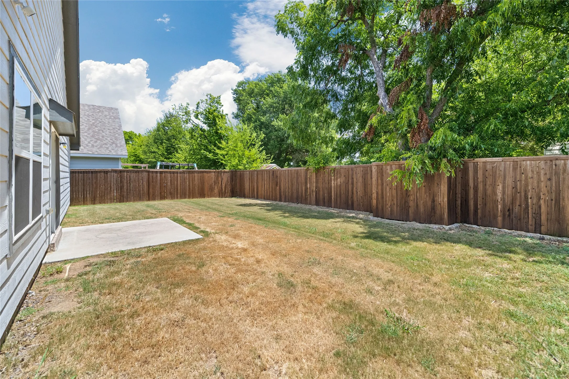 Single Family Residence For Sale in Kaufman County , 115 Rock Creek, Terrell, Texas 75160, 3 Bedroom, 2 Bathroom, 2 Garage spaces, 1,305 Sqft, built in 2022, mls#21340072, Real Estate Agent in Terrell, Homes For Sale in Kaufman county, Homes For Sale in Terrell, Realtor in Terrell Texas, Real Estate Brokerage Independent Realty Texas, Luminita Cordes Realtor