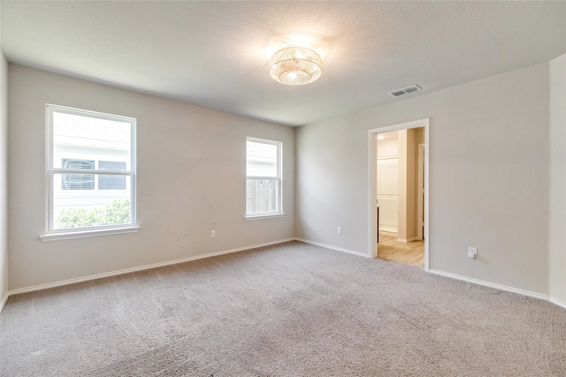 Single Family Residence For Sale in Kaufman County , 115 Rock Creek, Terrell, Texas 75160, 3 Bedroom, 2 Bathroom, 2 Garage spaces, 1,305 Sqft, built in 2022, mls#21340072, Real Estate Agent in Terrell, Homes For Sale in Kaufman county, Homes For Sale in Terrell, Realtor in Terrell Texas, Real Estate Brokerage Independent Realty Texas, Luminita Cordes Realtor