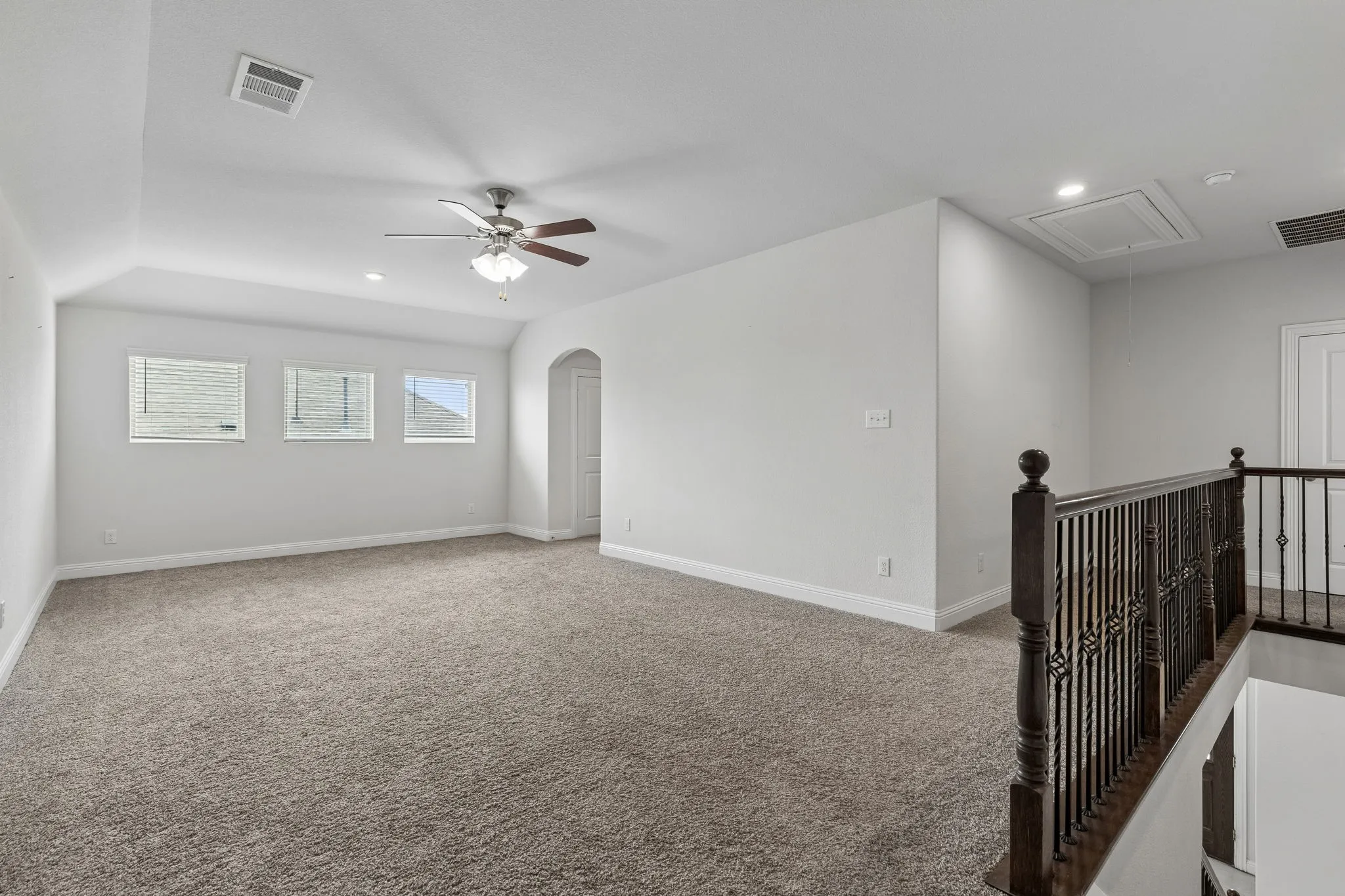 Single Family Residence For Sale in Denton County , 2900 Half Moon Road, Aubrey, Texas 76227, 5 Bedroom, 4 Bathroom, 3 Garage spaces, 3,282 Sqft, built in 2019, Price $460,000, mls#21341516, Real Estate Agent in Aubrey, Homes For Sale in Denton county, Homes For Sale in Aubrey, Realtor in Aubrey Texas, Real Estate Brokerage Independent Realty Texas, Luminita Cordes Realtor