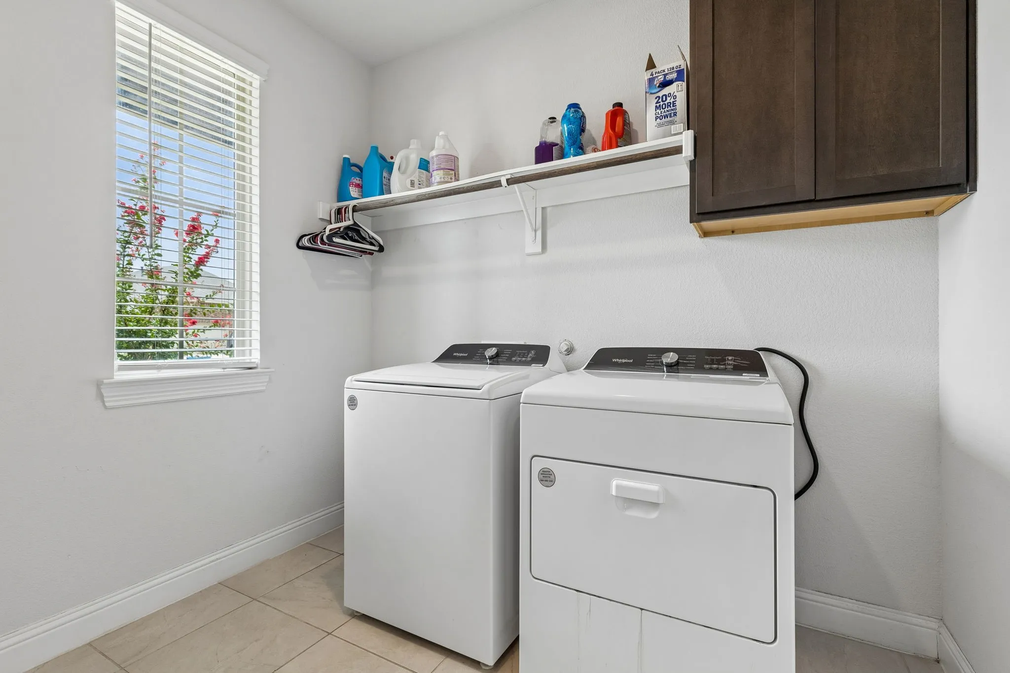 Single Family Residence For Sale in Denton County , 2900 Half Moon Road, Aubrey, Texas 76227, 5 Bedroom, 4 Bathroom, 3 Garage spaces, 3,282 Sqft, built in 2019, Price $460,000, mls#21341516, Real Estate Agent in Aubrey, Homes For Sale in Denton county, Homes For Sale in Aubrey, Realtor in Aubrey Texas, Real Estate Brokerage Independent Realty Texas, Luminita Cordes Realtor