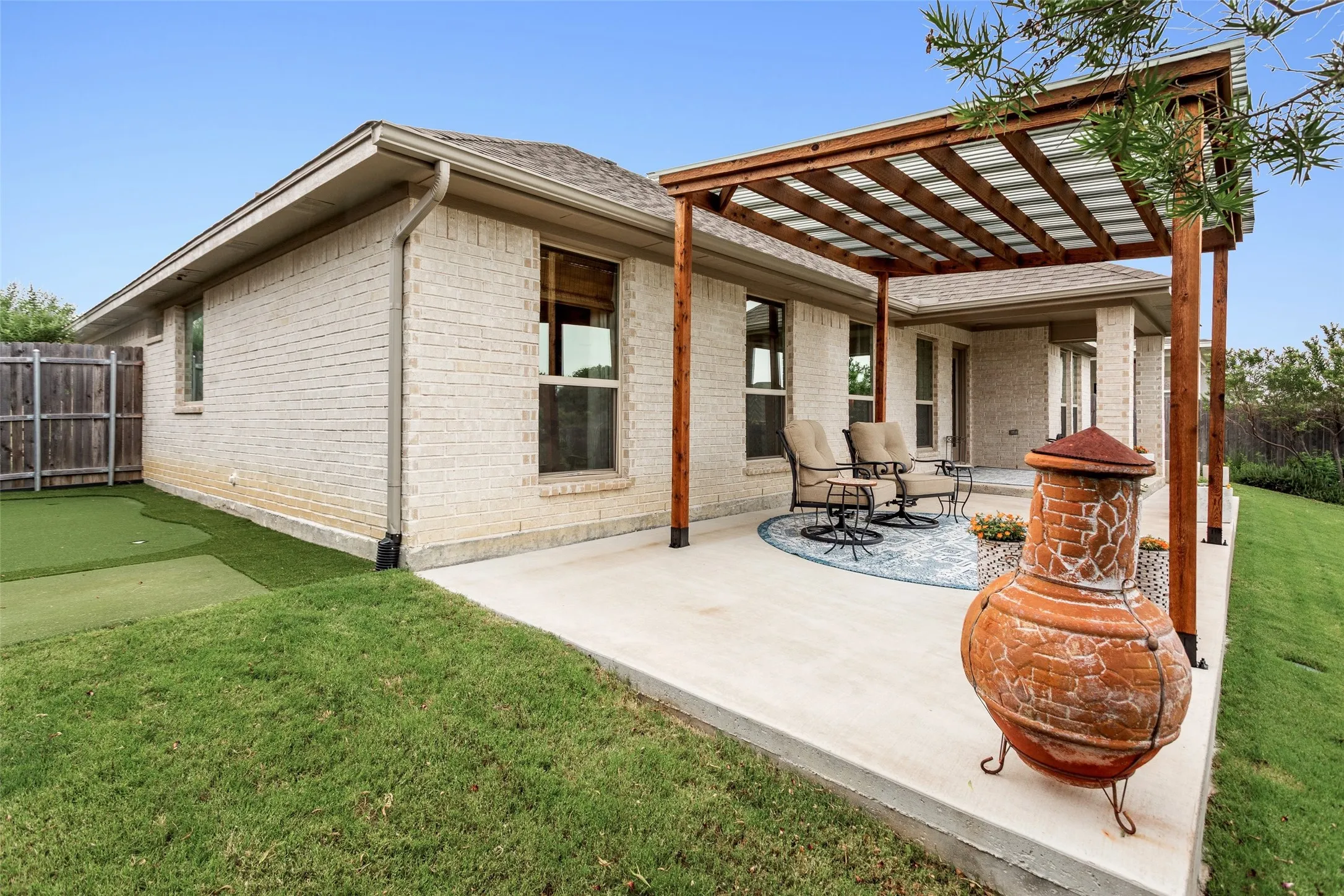 Single Family Residence For Sale in Tarrant County , 6921 Trail Rock Drive, Benbrook, Texas 76126, 3 Bedroom, 2 Bathroom, 2 Garage spaces, 1,786 Sqft, built in 2022, mls#21341358, Real Estate Agent in Benbrook, Homes For Sale in Tarrant county, Homes For Sale in Benbrook, Realtor in Benbrook Texas, Real Estate Brokerage Independent Realty Texas, Luminita Cordes Realtor
