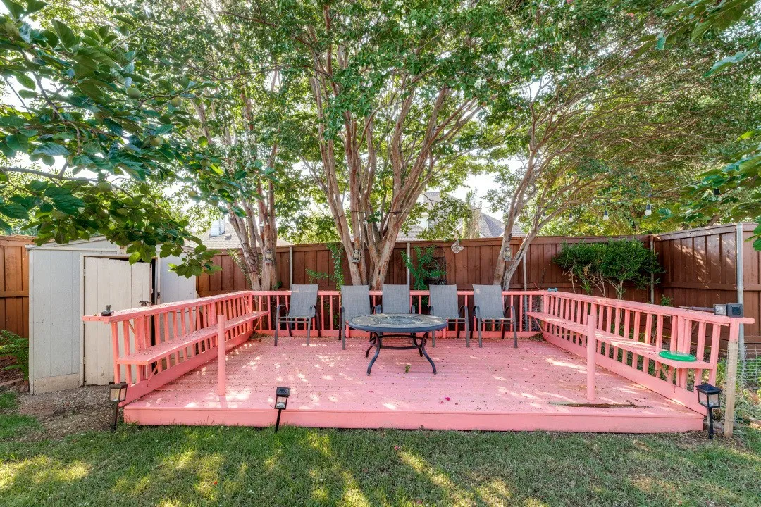 Single Family Residence For Sale in Collin County , 3705 Pinetree Drive, Mc Kinney, Texas 75070, 3 Bedroom, 2 Bathroom, 2 Garage spaces, 1,759 Sqft, built in 1999, mls#21341622, Real Estate Agent in Mc Kinney, Homes For Sale in Collin county, Homes For Sale in Mc Kinney, Realtor in Mc Kinney Texas, Real Estate Brokerage Independent Realty Texas, Luminita Cordes Realtor