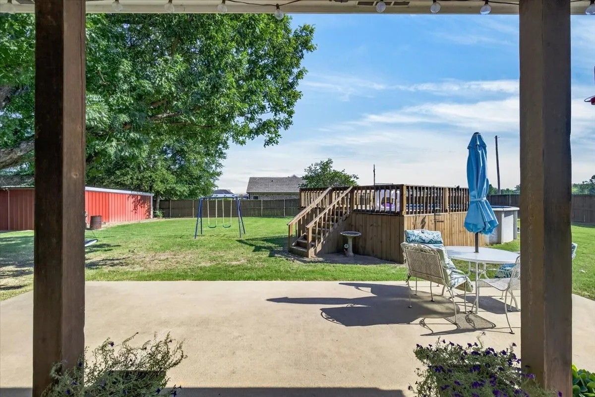 Single Family Residence For Sale in Van Zandt County , 424 E Pennsylvania Avenue, Van, Texas 75790, 3 Bedroom, 2 Bathroom, 2 Garage spaces, 1,726 Sqft, built in 2018, mls#21341688, Real Estate Agent in Van, Homes For Sale in Van Zandt county, Homes For Sale in Van, Realtor in Van Texas, Real Estate Brokerage Independent Realty Texas, Luminita Cordes Realtor