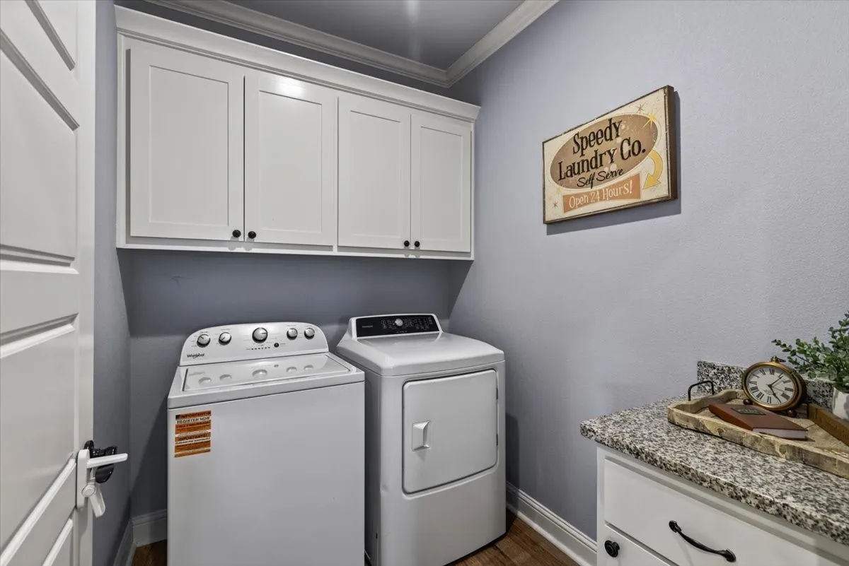 Single Family Residence For Sale in Van Zandt County , 424 E Pennsylvania Avenue, Van, Texas 75790, 3 Bedroom, 2 Bathroom, 2 Garage spaces, 1,726 Sqft, built in 2018, mls#21341688, Real Estate Agent in Van, Homes For Sale in Van Zandt county, Homes For Sale in Van, Realtor in Van Texas, Real Estate Brokerage Independent Realty Texas, Luminita Cordes Realtor