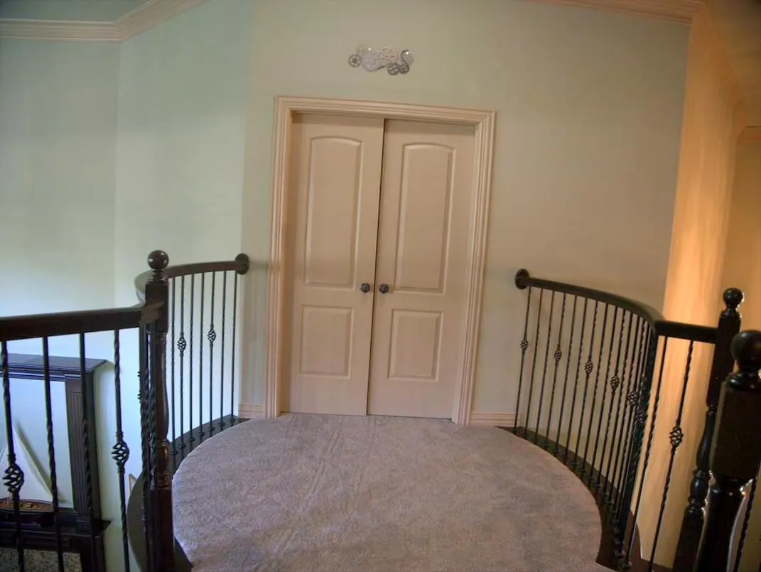 Single Family Residence For Sale in Tarrant County , 2310 Castle Creek Drive, Mansfield, Texas 76063, 4 Bedroom, 4 Bathroom, 3 Garage spaces, 3,738 Sqft, built in 2005, mls#21341057, Real Estate Agent in Mansfield, Homes For Sale in Tarrant county, Homes For Sale in Mansfield, Realtor in Mansfield Texas, Real Estate Brokerage Independent Realty Texas, Luminita Cordes Realtor
