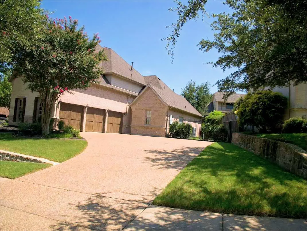 Single Family Residence For Sale in Tarrant County , 2310 Castle Creek Drive, Mansfield, Texas 76063, 4 Bedroom, 4 Bathroom, 3 Garage spaces, 3,738 Sqft, built in 2005, mls#21341057, Real Estate Agent in Mansfield, Homes For Sale in Tarrant county, Homes For Sale in Mansfield, Realtor in Mansfield Texas, Real Estate Brokerage Independent Realty Texas, Luminita Cordes Realtor