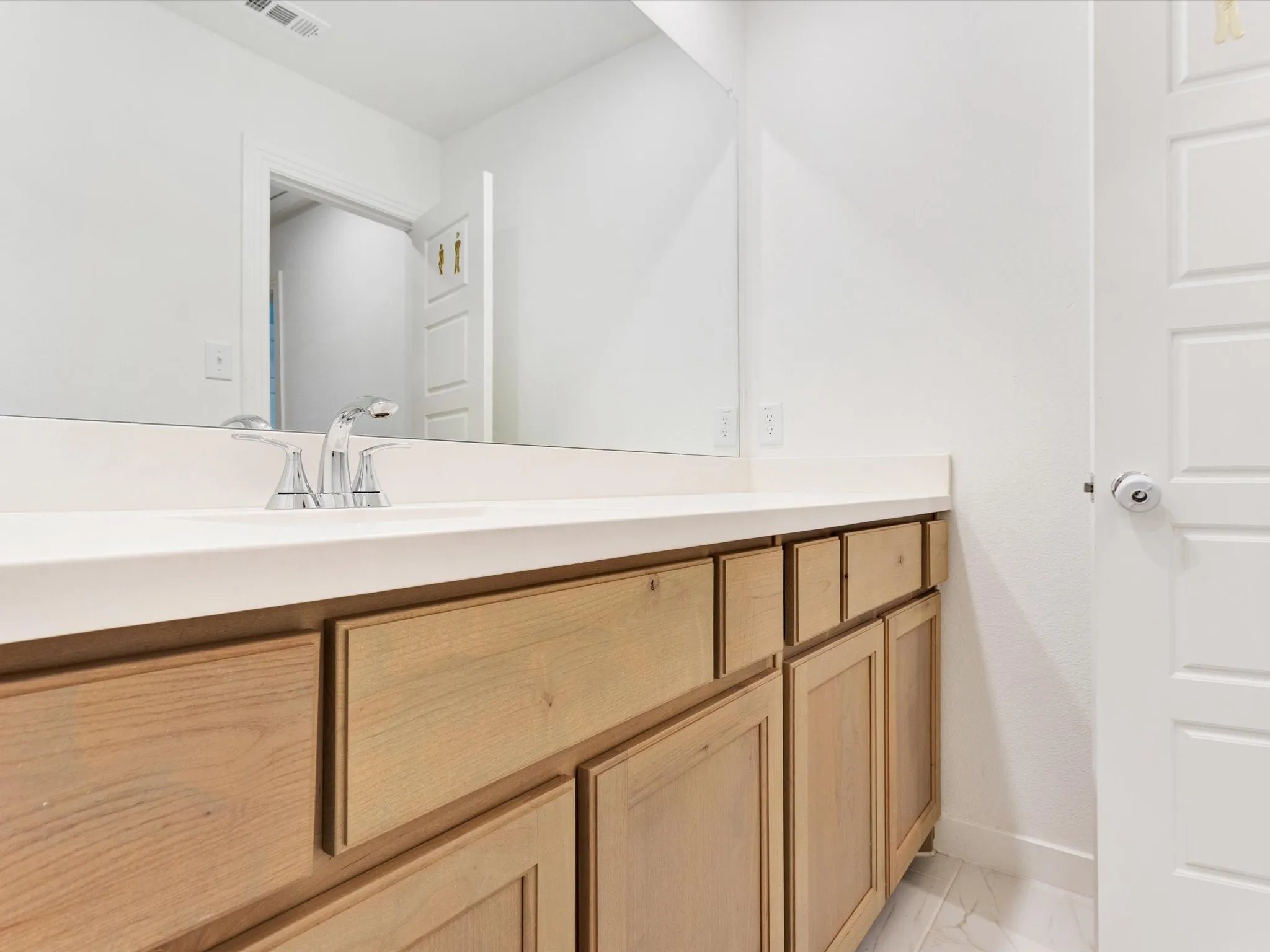 Single Family Residence For Rent in Rockwall County , 6016 Gully Grove Drive, Royse City, Texas 75189, 4 Bedroom, 3 Bathroom, 2 Garage spaces, 2,762 Sqft, built in 2023, mls#21338563, Real Estate Agent in Royse City, Homes For Rent in Rockwall county, Homes For Rent in Royse City, Realtor in Royse City Texas, Real Estate Brokerage Independent Realty Texas, Luminita Cordes Realtor