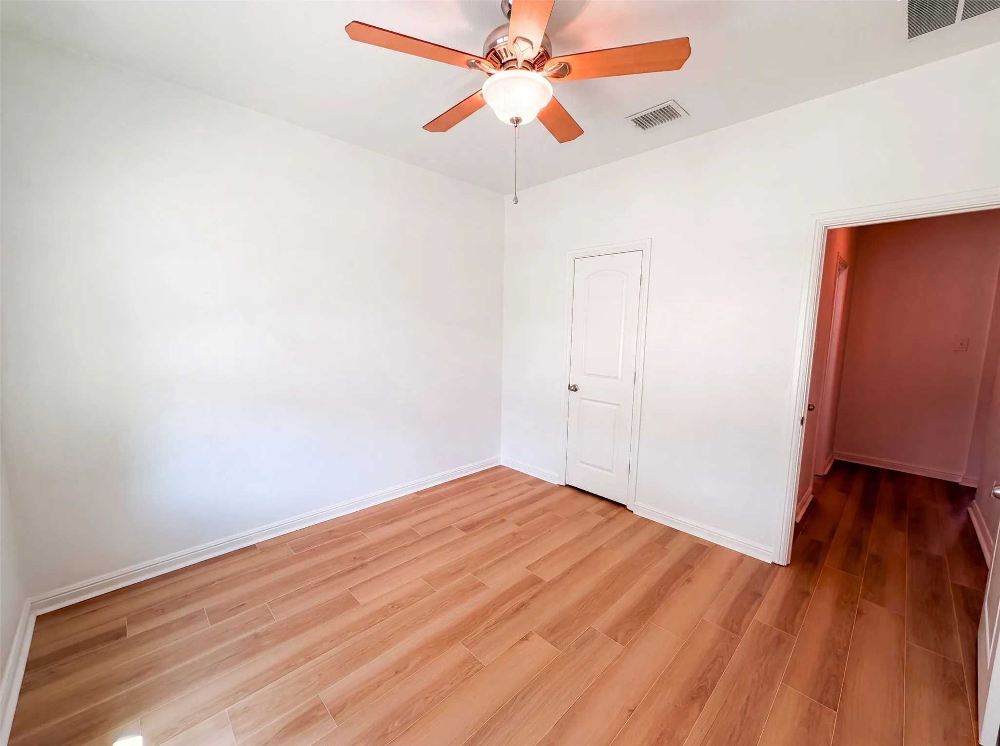 Single Family Residence For Sale in Rockwall County , 174 Hampton Drive, Fate, Texas 75087, 4 Bedroom, 4 Bathroom, 2 Garage spaces, 3,301 Sqft, built in 2013, mls#21341705, Real Estate Agent in Fate, Homes For Sale in Rockwall county, Homes For Sale in Fate, Realtor in Fate Texas, Real Estate Brokerage Independent Realty Texas, Luminita Cordes Realtor