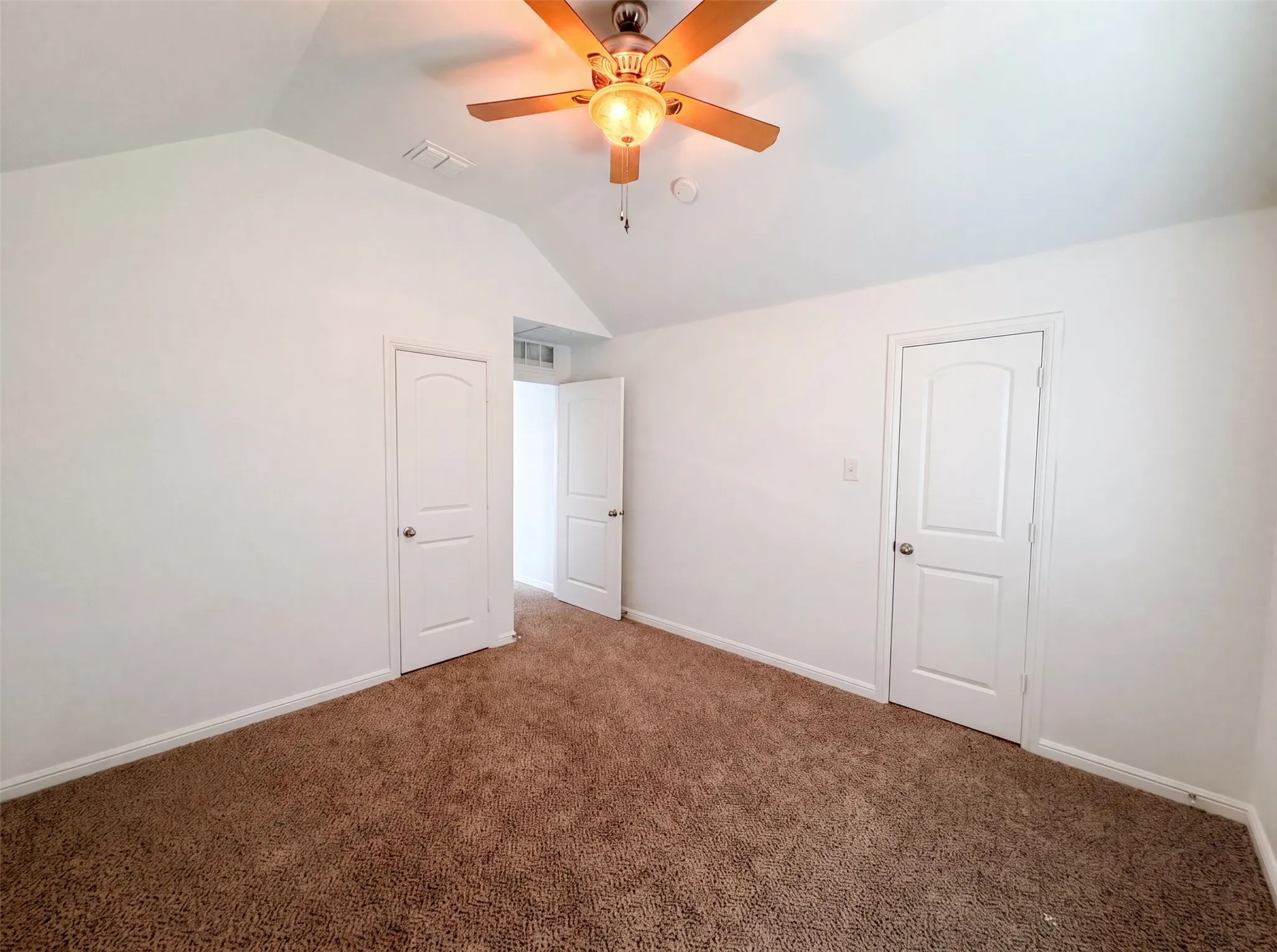 Single Family Residence For Sale in Rockwall County , 174 Hampton Drive, Fate, Texas 75087, 4 Bedroom, 4 Bathroom, 2 Garage spaces, 3,301 Sqft, built in 2013, mls#21341705, Real Estate Agent in Fate, Homes For Sale in Rockwall county, Homes For Sale in Fate, Realtor in Fate Texas, Real Estate Brokerage Independent Realty Texas, Luminita Cordes Realtor