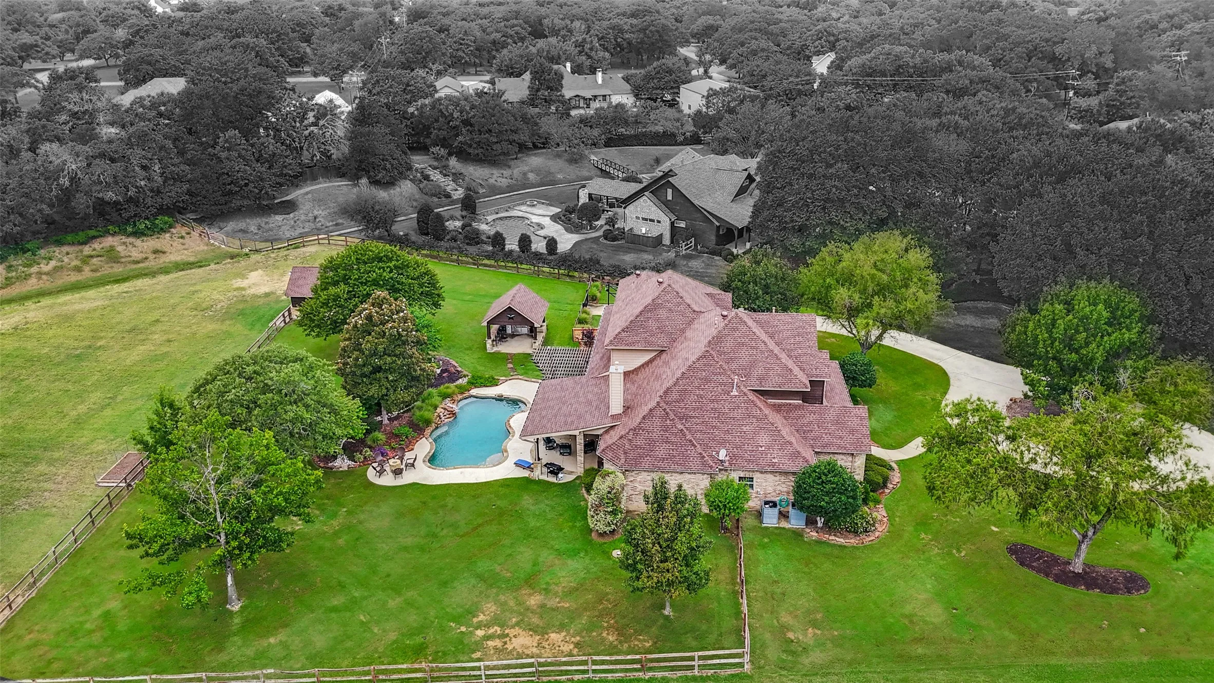 Single Family Residence For Sale in Denton County , 8140 Steeplechase Circle, Argyle, Texas 76226, 4 Bedroom, 5 Bathroom, 3 Garage spaces, 3,247 Sqft, built in 2002, mls#21341626, Real Estate Agent in Argyle, Homes For Sale in Denton county, Homes For Sale in Argyle, Realtor in Argyle Texas, Real Estate Brokerage Independent Realty Texas, Luminita Cordes Realtor