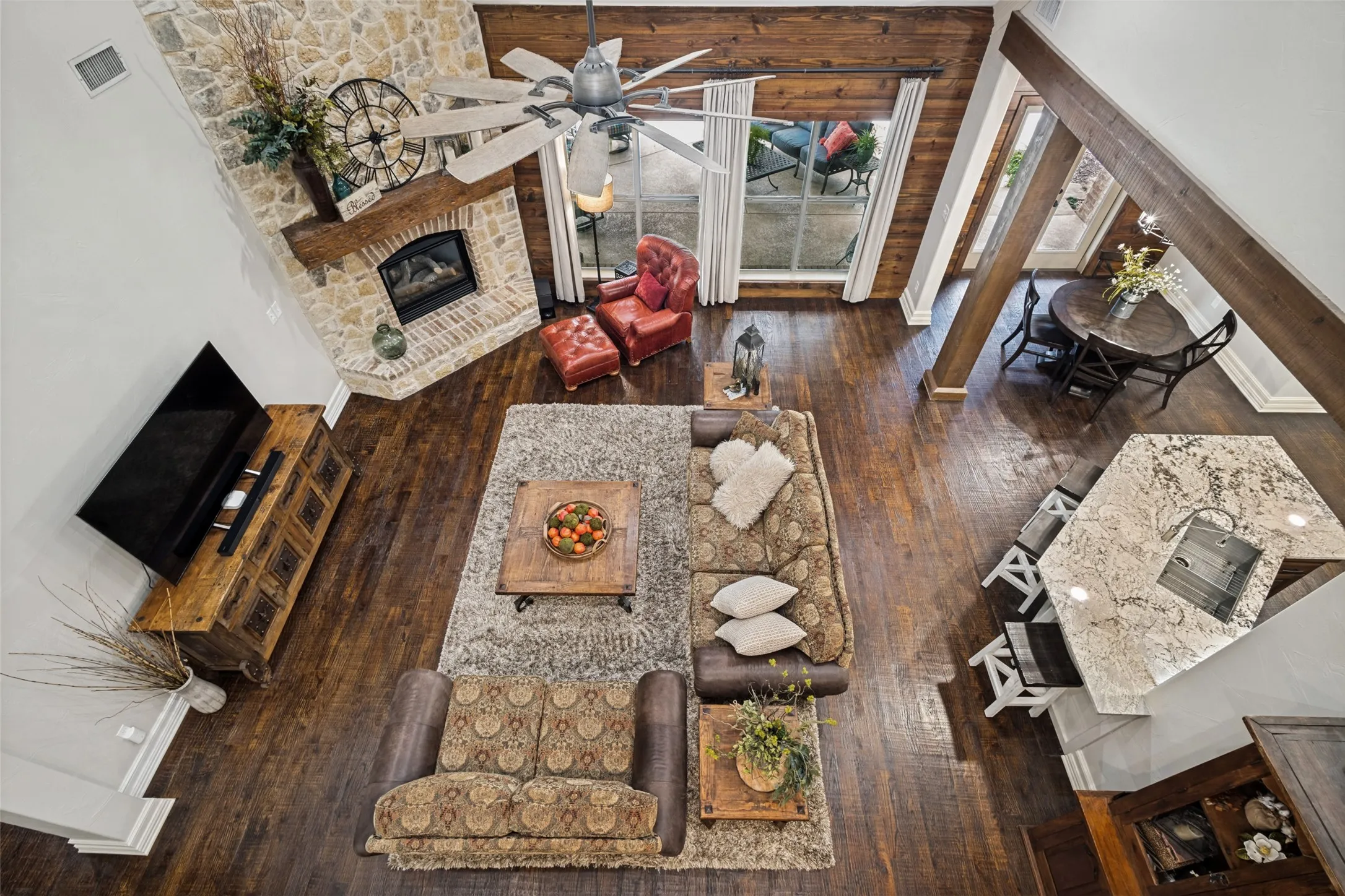 Single Family Residence For Sale in Denton County , 8140 Steeplechase Circle, Argyle, Texas 76226, 4 Bedroom, 5 Bathroom, 3 Garage spaces, 3,247 Sqft, built in 2002, mls#21341626, Real Estate Agent in Argyle, Homes For Sale in Denton county, Homes For Sale in Argyle, Realtor in Argyle Texas, Real Estate Brokerage Independent Realty Texas, Luminita Cordes Realtor