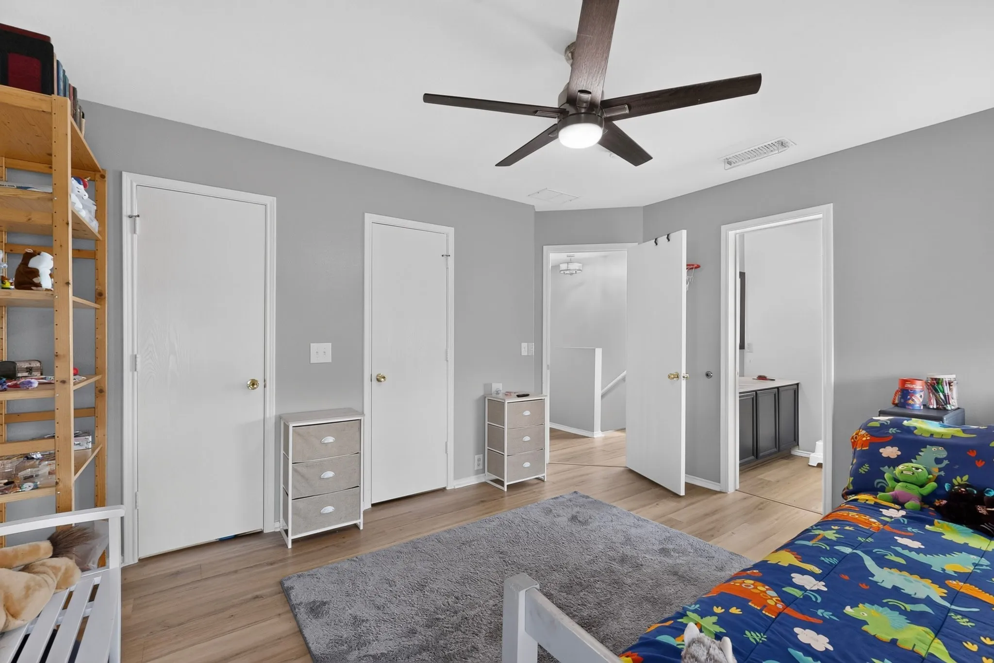 Townhouse For Sale in Collin County , 814 Greene Way, Wylie, Texas 75098, 2 Bedroom, 3 Bathroom, 1 Garage spaces, 1,249 Sqft, built in 2003, mls#21341730, Real Estate Agent in Wylie, Homes For Sale in Collin county, Homes For Sale in Wylie, Realtor in Wylie Texas, Real Estate Brokerage Independent Realty Texas, Luminita Cordes Realtor