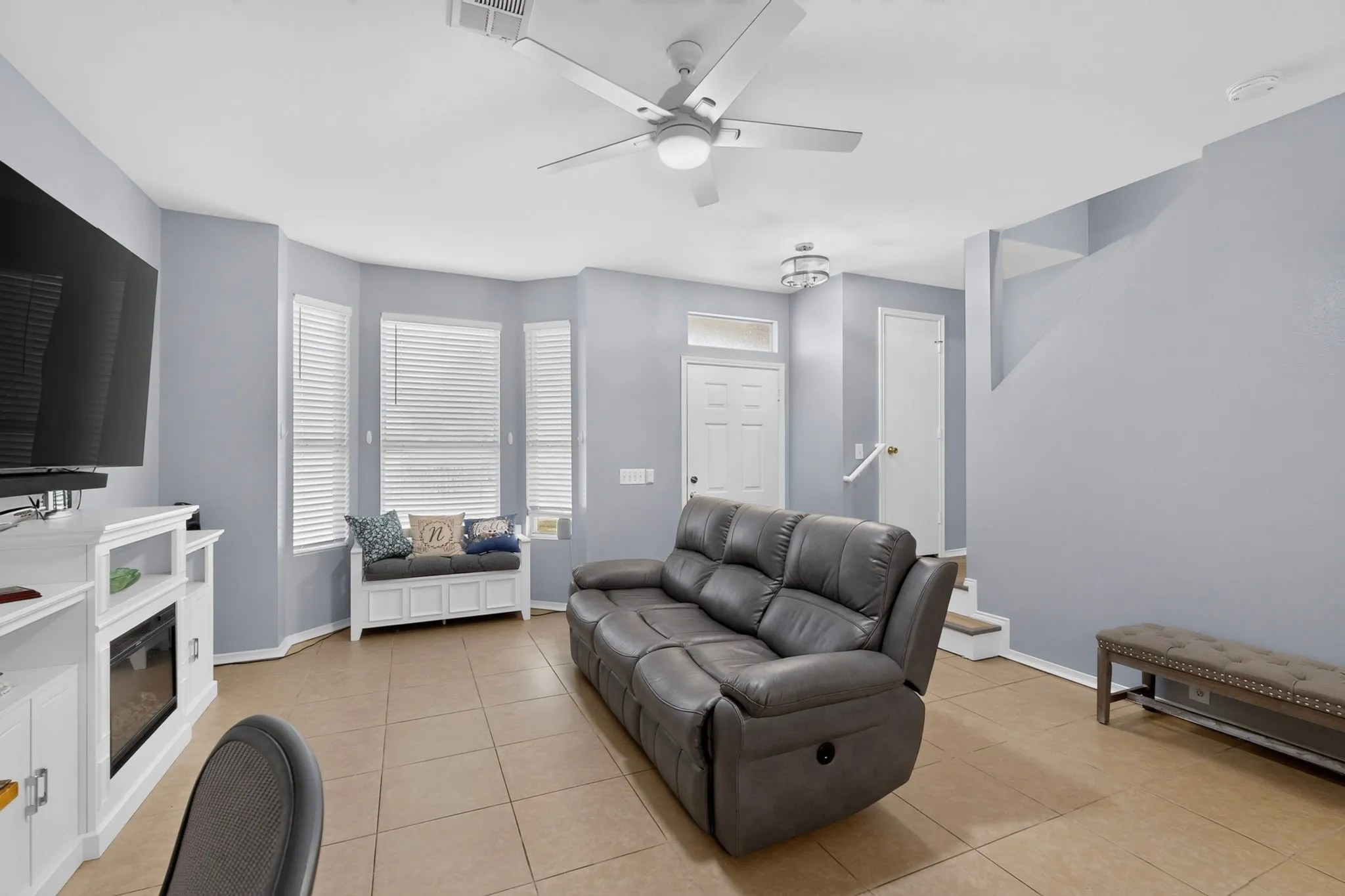 Townhouse For Sale in Collin County , 814 Greene Way, Wylie, Texas 75098, 2 Bedroom, 3 Bathroom, 1 Garage spaces, 1,249 Sqft, built in 2003, mls#21341730, Real Estate Agent in Wylie, Homes For Sale in Collin county, Homes For Sale in Wylie, Realtor in Wylie Texas, Real Estate Brokerage Independent Realty Texas, Luminita Cordes Realtor