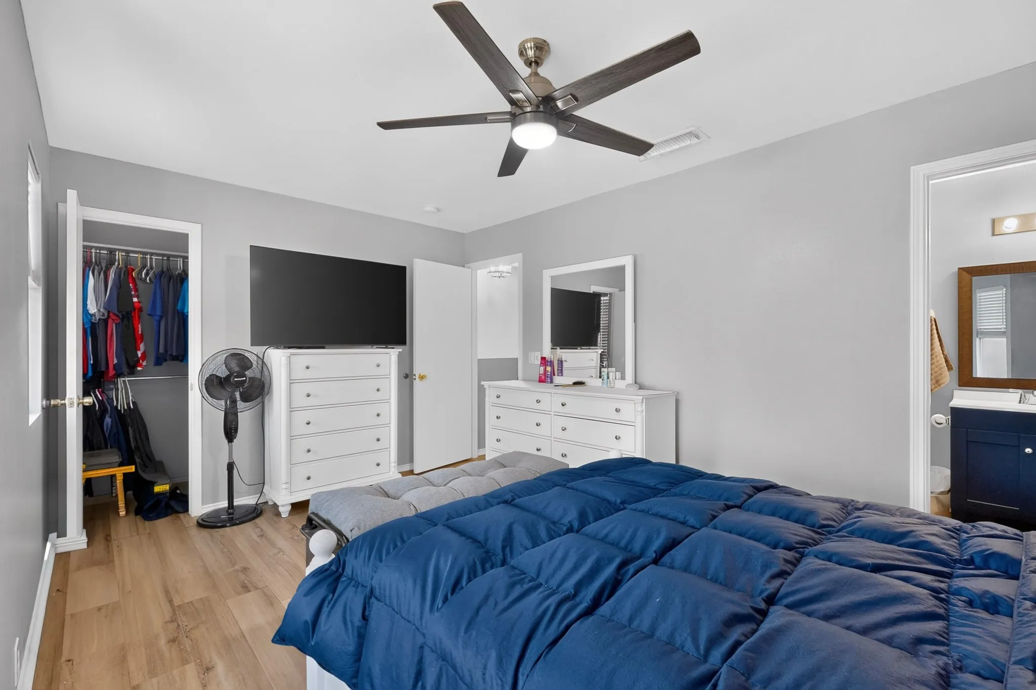 Townhouse For Sale in Collin County , 814 Greene Way, Wylie, Texas 75098, 2 Bedroom, 3 Bathroom, 1 Garage spaces, 1,249 Sqft, built in 2003, mls#21341730, Real Estate Agent in Wylie, Homes For Sale in Collin county, Homes For Sale in Wylie, Realtor in Wylie Texas, Real Estate Brokerage Independent Realty Texas, Luminita Cordes Realtor