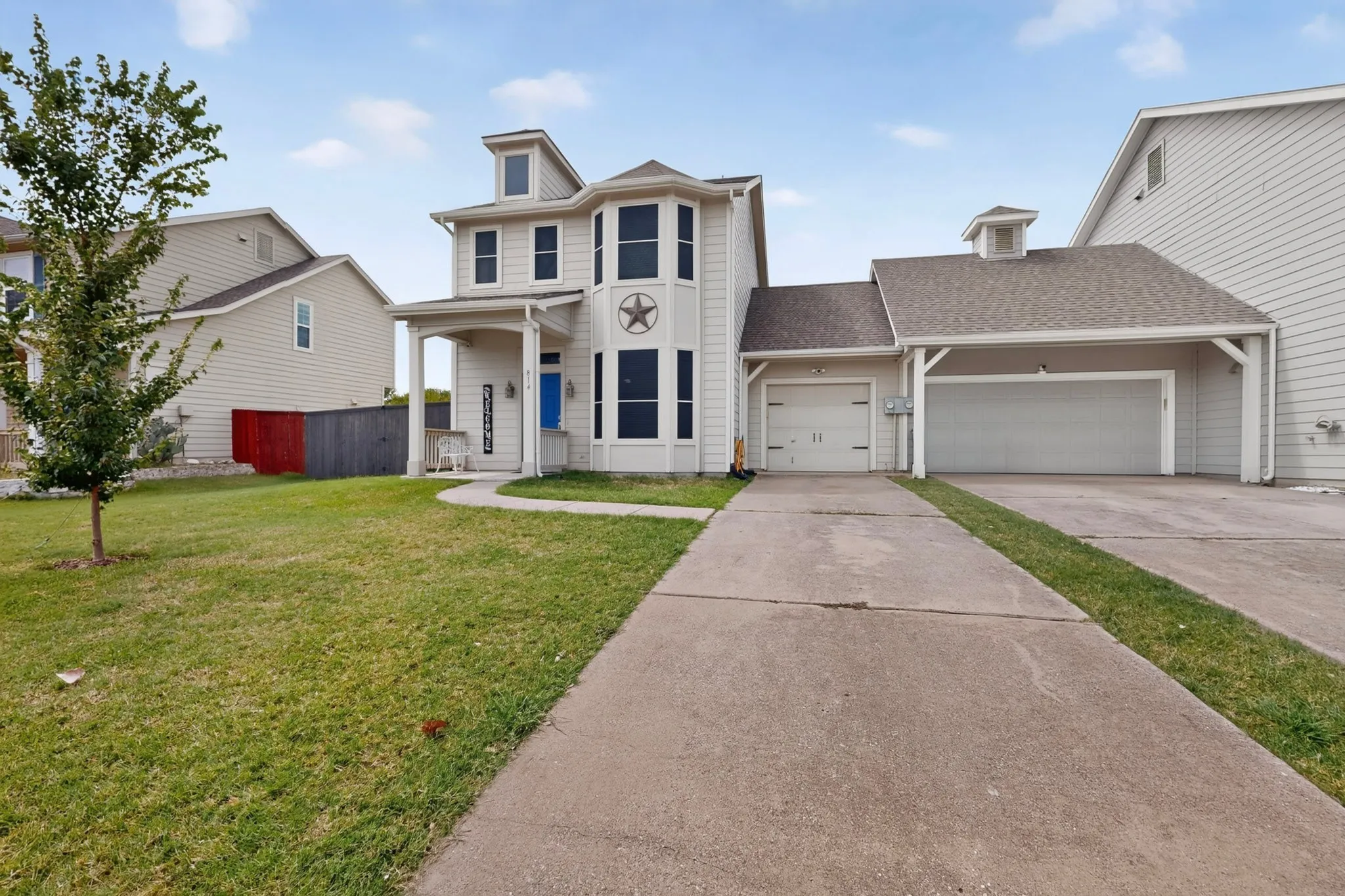 Townhouse For Sale in Collin County , 814 Greene Way, Wylie, Texas 75098, 2 Bedroom, 3 Bathroom, 1 Garage spaces, 1,249 Sqft, built in 2003, mls#21341730, Real Estate Agent in Wylie, Homes For Sale in Collin county, Homes For Sale in Wylie, Realtor in Wylie Texas, Real Estate Brokerage Independent Realty Texas, Luminita Cordes Realtor