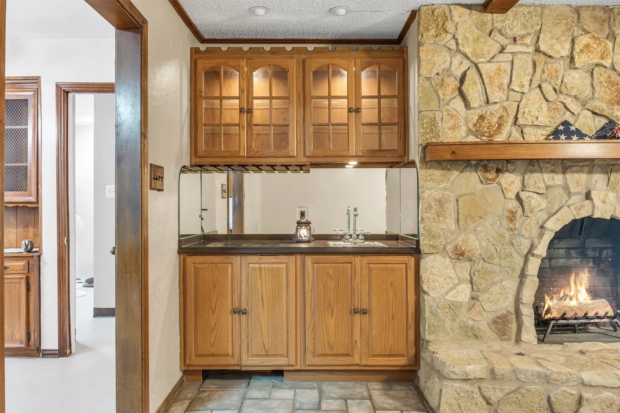 Single Family Residence For Sale in Dallas County , 7959 Greenhollow Lane, Dallas, Texas 75240, 4 Bedroom, 3 Bathroom, 2 Garage spaces, 2,241 Sqft, built in 1969, mls#21341393, Real Estate Agent in Dallas, Homes For Sale in Dallas county, Homes For Sale in Dallas, Realtor in Dallas Texas, Real Estate Brokerage Independent Realty Texas, Luminita Cordes Realtor