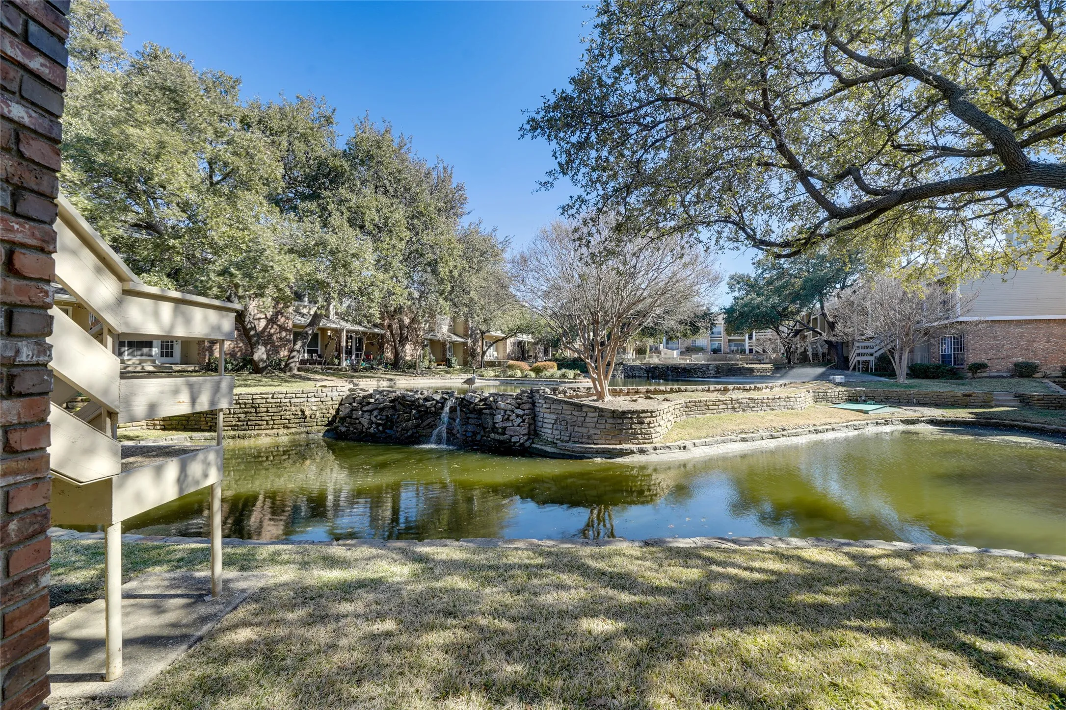 Condominium For Rent in Dallas County , 3550 Country Square Drive 409, Carrollton, Texas 75006, 2 Bedroom, 1 Bathroom, Garage spaces, 872 Sqft, built in 1982, mls#21340575, Real Estate Agent in Carrollton, Homes For Rent in Dallas county, Homes For Rent in Carrollton, Realtor in Carrollton Texas, Real Estate Brokerage Independent Realty Texas, Luminita Cordes Realtor