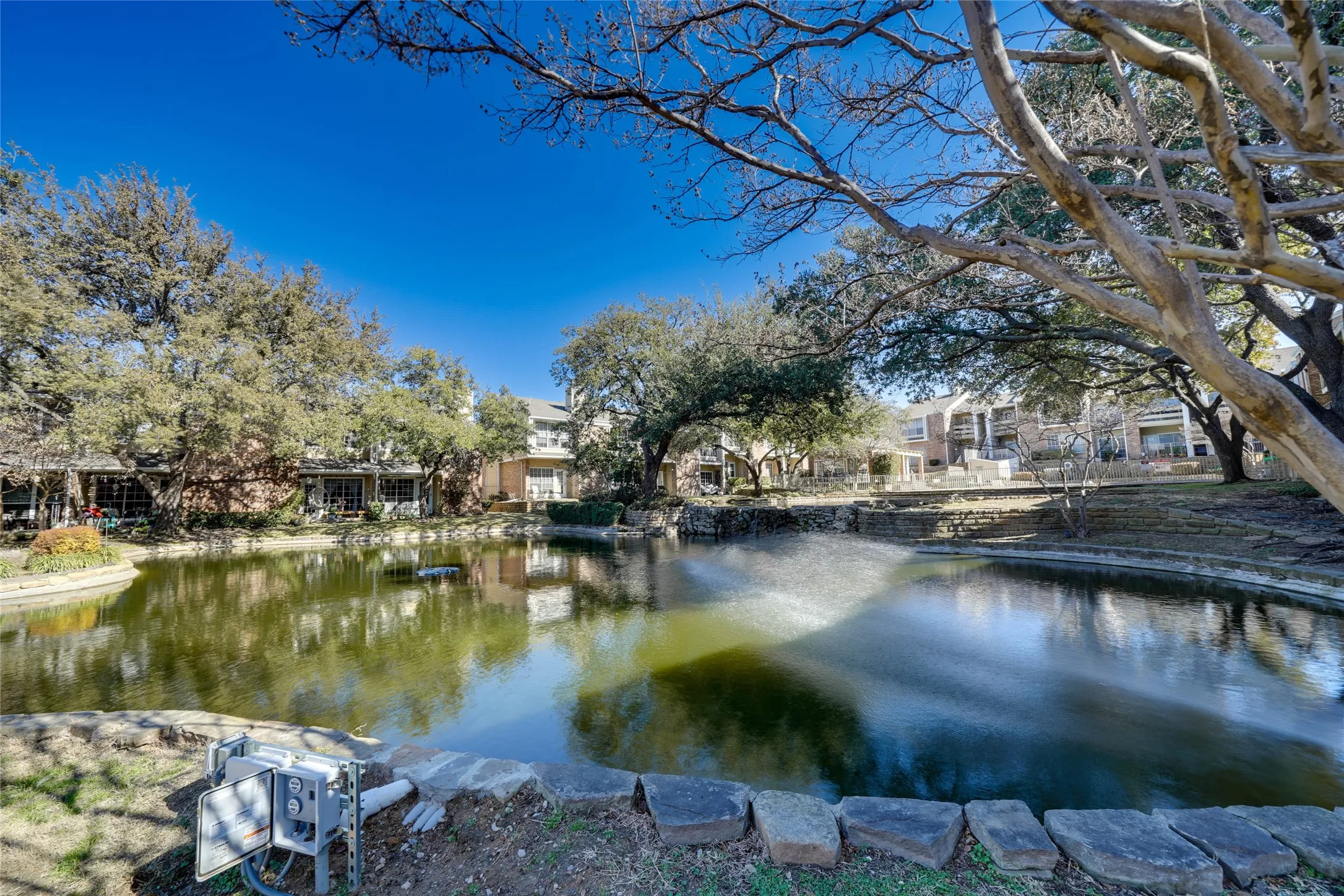 Condominium For Rent in Dallas County , 3550 Country Square Drive 409, Carrollton, Texas 75006, 2 Bedroom, 1 Bathroom, Garage spaces, 872 Sqft, built in 1982, mls#21340575, Real Estate Agent in Carrollton, Homes For Rent in Dallas county, Homes For Rent in Carrollton, Realtor in Carrollton Texas, Real Estate Brokerage Independent Realty Texas, Luminita Cordes Realtor