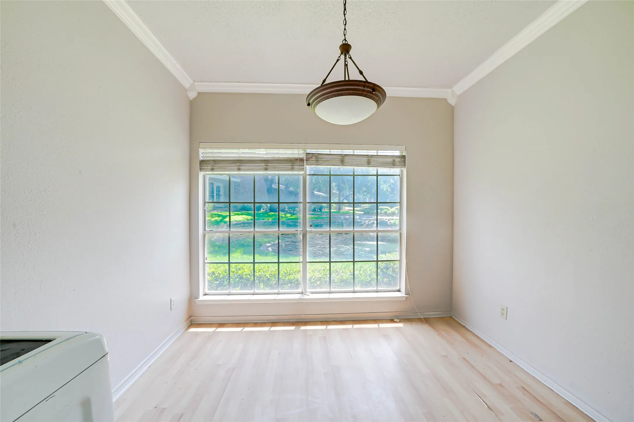 Condominium For Rent in Dallas County , 3550 Country Square Drive 409, Carrollton, Texas 75006, 2 Bedroom, 1 Bathroom, Garage spaces, 872 Sqft, built in 1982, mls#21340575, Real Estate Agent in Carrollton, Homes For Rent in Dallas county, Homes For Rent in Carrollton, Realtor in Carrollton Texas, Real Estate Brokerage Independent Realty Texas, Luminita Cordes Realtor