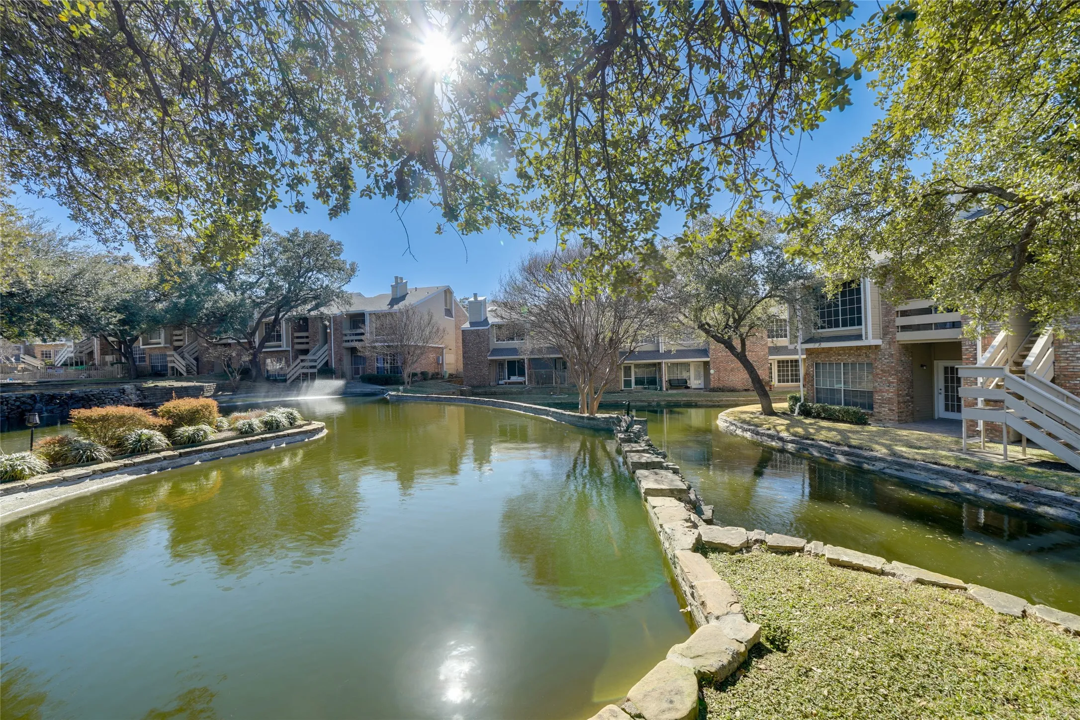 Condominium For Rent in Dallas County , 3550 Country Square Drive 409, Carrollton, Texas 75006, 2 Bedroom, 1 Bathroom, Garage spaces, 872 Sqft, built in 1982, mls#21340575, Real Estate Agent in Carrollton, Homes For Rent in Dallas county, Homes For Rent in Carrollton, Realtor in Carrollton Texas, Real Estate Brokerage Independent Realty Texas, Luminita Cordes Realtor