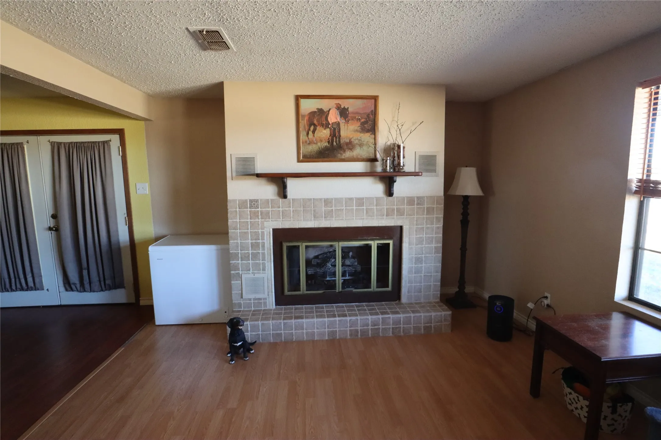 Single Family Residence For Sale in Eastland County , 225 County Road 472, Ranger, Texas 76470, 3 Bedrooms, 2 Bathrooms, 2 Garage spaces, 1,908 Sqft, built in 1960, Price $185,000, mls#21341737, Real Estate Agent in Ranger, Homes For Sale in Eastland county, Homes For Sale in Ranger, Realtor in Ranger Texas, Real Estate Brokerage Independent Realty Texas, Luminita Cordes Realtor