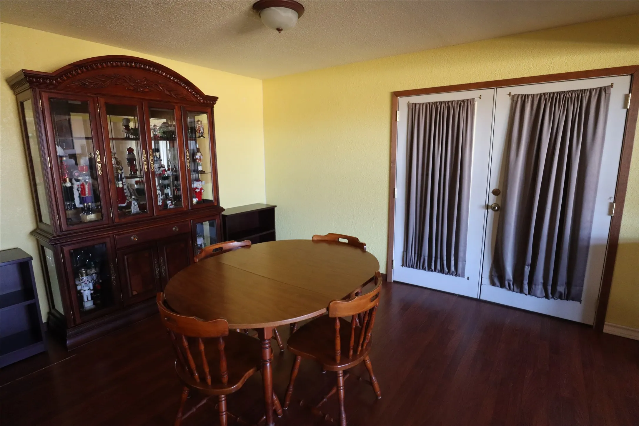 Single Family Residence For Sale in Eastland County , 225 County Road 472, Ranger, Texas 76470, 3 Bedrooms, 2 Bathrooms, 2 Garage spaces, 1,908 Sqft, built in 1960, Price $185,000, mls#21341737, Real Estate Agent in Ranger, Homes For Sale in Eastland county, Homes For Sale in Ranger, Realtor in Ranger Texas, Real Estate Brokerage Independent Realty Texas, Luminita Cordes Realtor