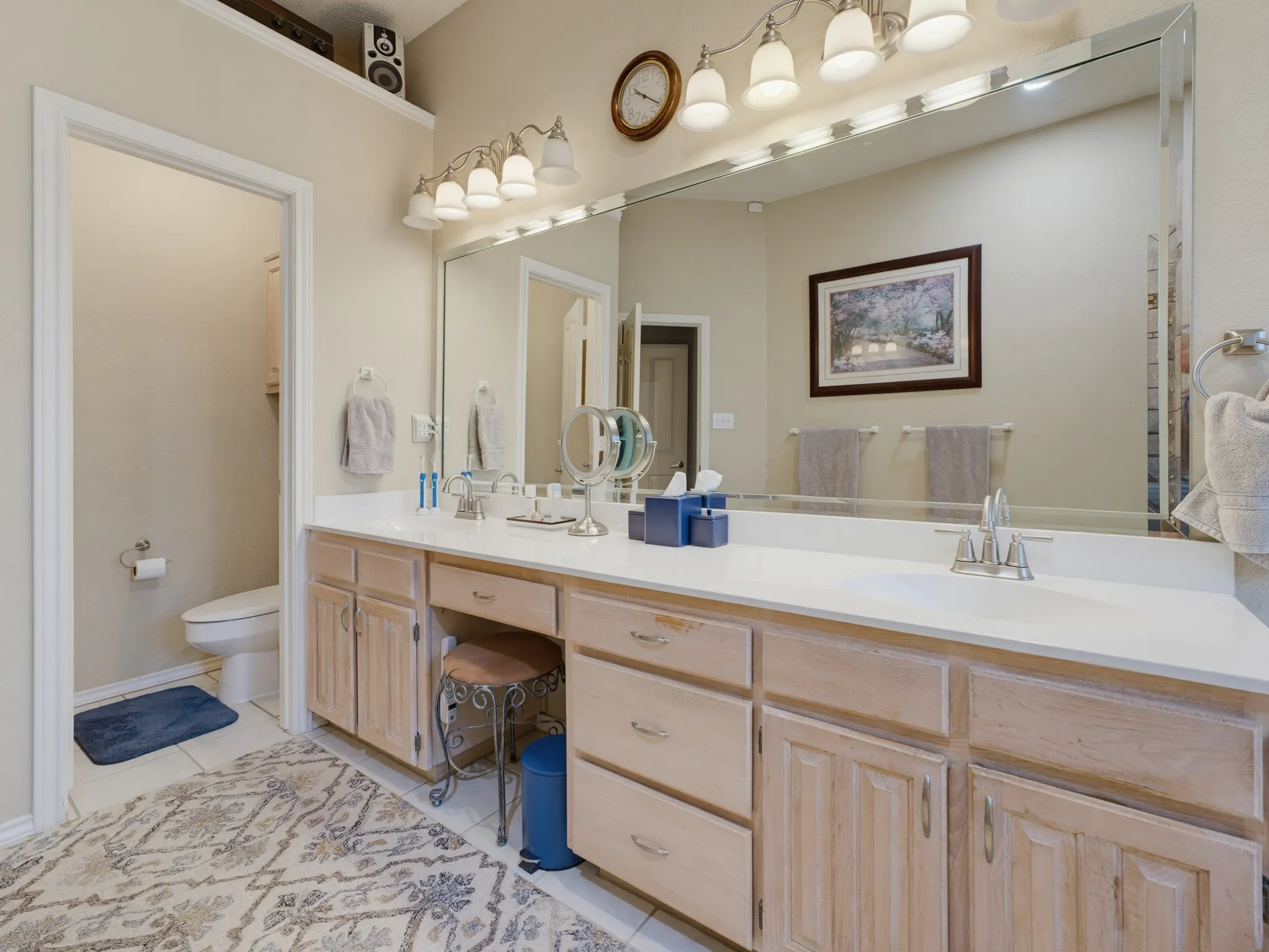 MB
Bathroom