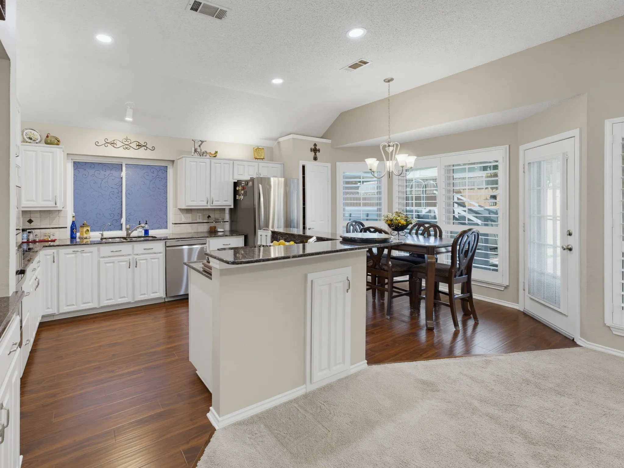 Kitchen/Dining