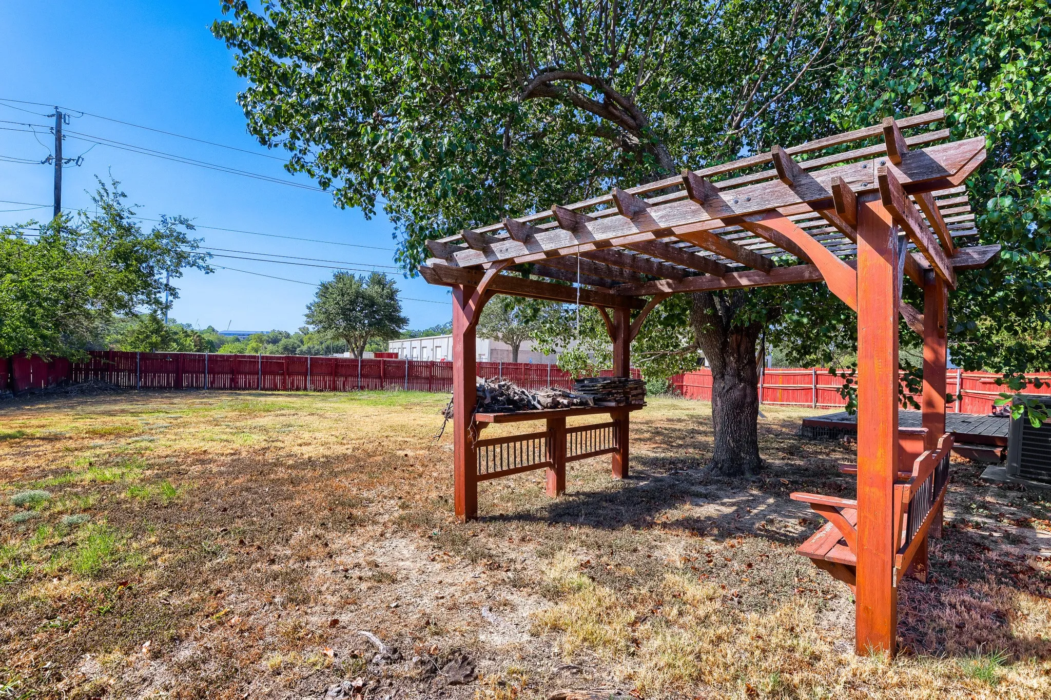Single Family Residence For Rent in Collin County , 2202 Brookview Drive, Mc Kinney, Texas 75072, 4 Bedroom, 2 Bathroom, Garage spaces, 1,063 Sqft, built in 1994, mls#21336845, Real Estate Agent in Mc Kinney, Homes For Rent in Collin county, Homes For Rent in Mc Kinney, Realtor in Mc Kinney Texas, Real Estate Brokerage Independent Realty Texas, Luminita Cordes Realtor