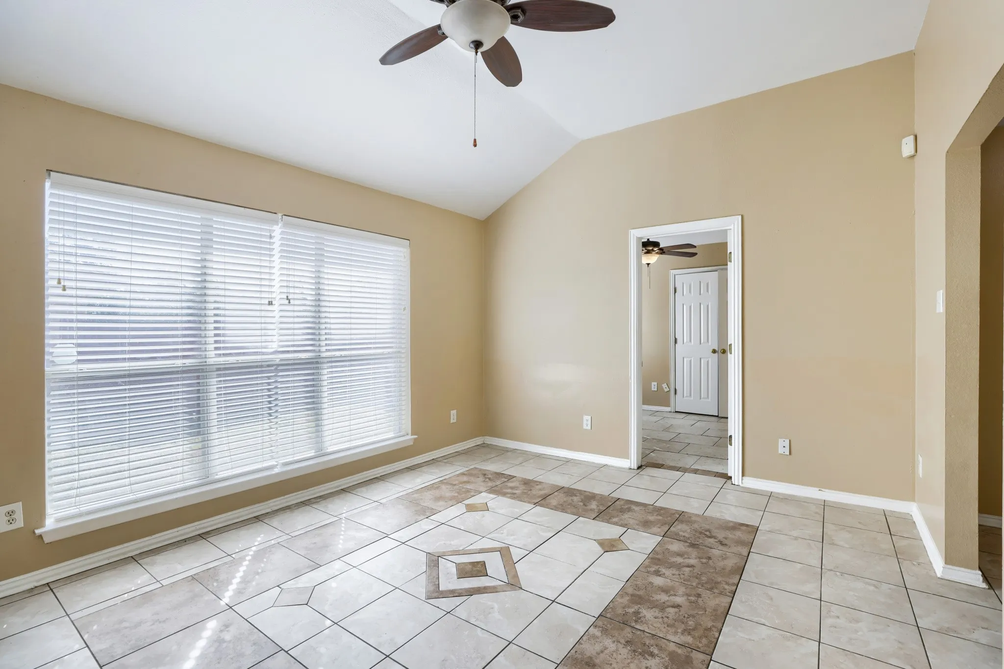 Single Family Residence For Rent in Collin County , 2202 Brookview Drive, Mc Kinney, Texas 75072, 4 Bedroom, 2 Bathroom, Garage spaces, 1,063 Sqft, built in 1994, mls#21336845, Real Estate Agent in Mc Kinney, Homes For Rent in Collin county, Homes For Rent in Mc Kinney, Realtor in Mc Kinney Texas, Real Estate Brokerage Independent Realty Texas, Luminita Cordes Realtor