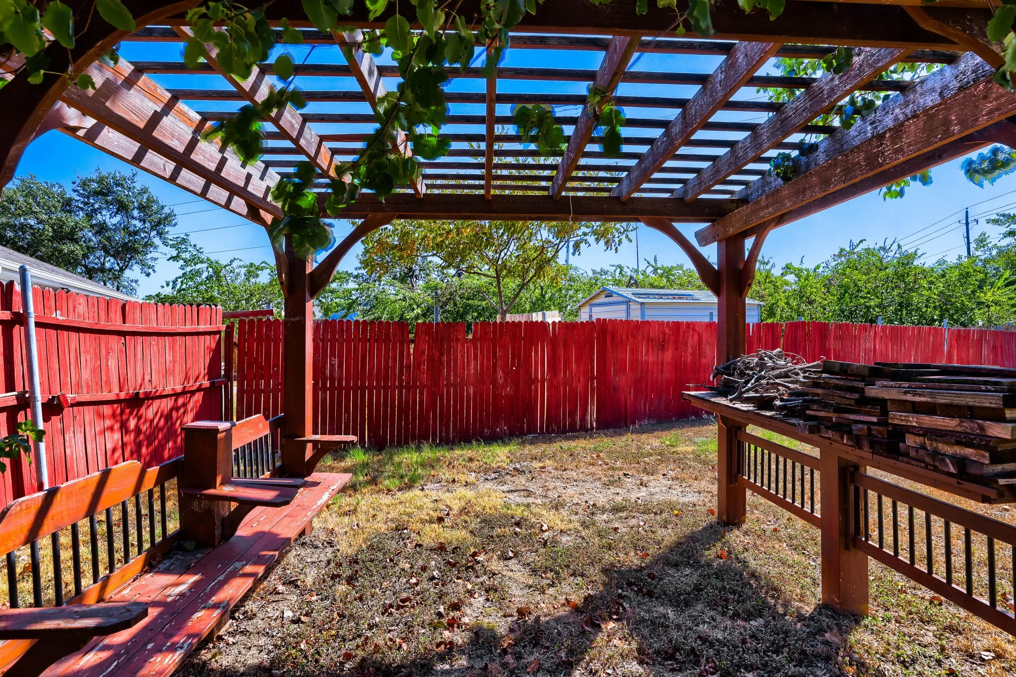 Single Family Residence For Rent in Collin County , 2202 Brookview Drive, Mc Kinney, Texas 75072, 4 Bedroom, 2 Bathroom, Garage spaces, 1,063 Sqft, built in 1994, mls#21336845, Real Estate Agent in Mc Kinney, Homes For Rent in Collin county, Homes For Rent in Mc Kinney, Realtor in Mc Kinney Texas, Real Estate Brokerage Independent Realty Texas, Luminita Cordes Realtor