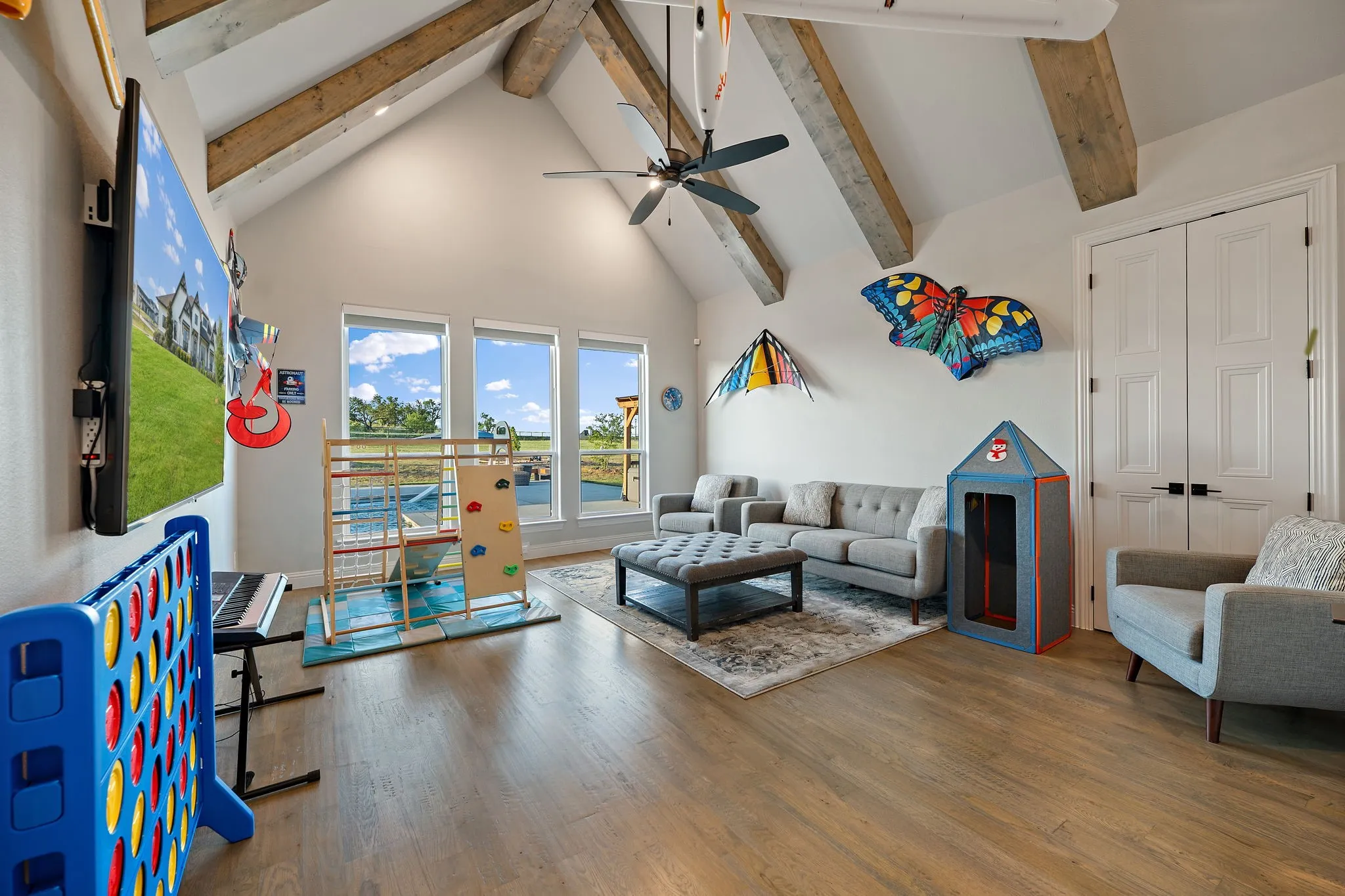 Single Family Residence For Sale in Parker County , 412 Royal Santana Run, Weatherford, Texas 76087, 4 Bedroom, 4 Bathroom, 3 Garage spaces, 4,524 Sqft, built in 2022, mls#21341328, Real Estate Agent in Weatherford, Homes For Sale in Parker county, Homes For Sale in Weatherford, Realtor in Weatherford Texas, Real Estate Brokerage Independent Realty Texas, Luminita Cordes Realtor